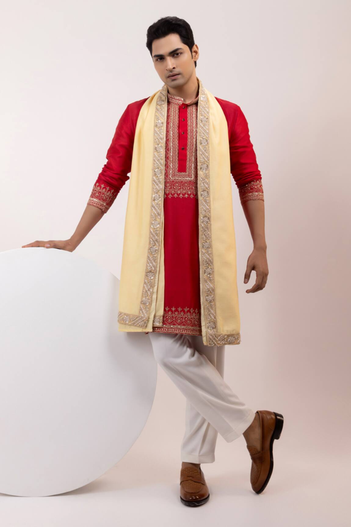 Yoseba Zarirudra Geometric Embroidered Kurta & Pyjama Set