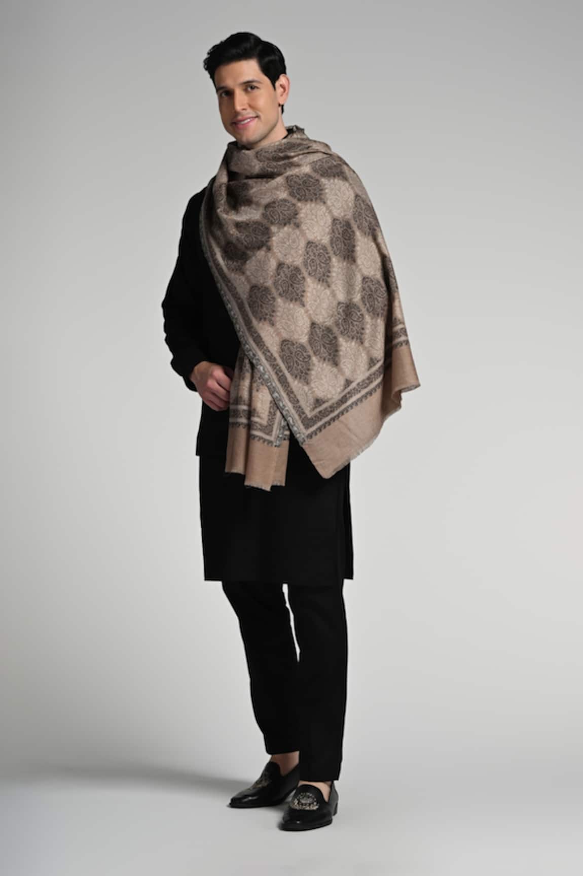 Taroob Taroob Fine Wool Kashmiri Jaal Kaani Stole