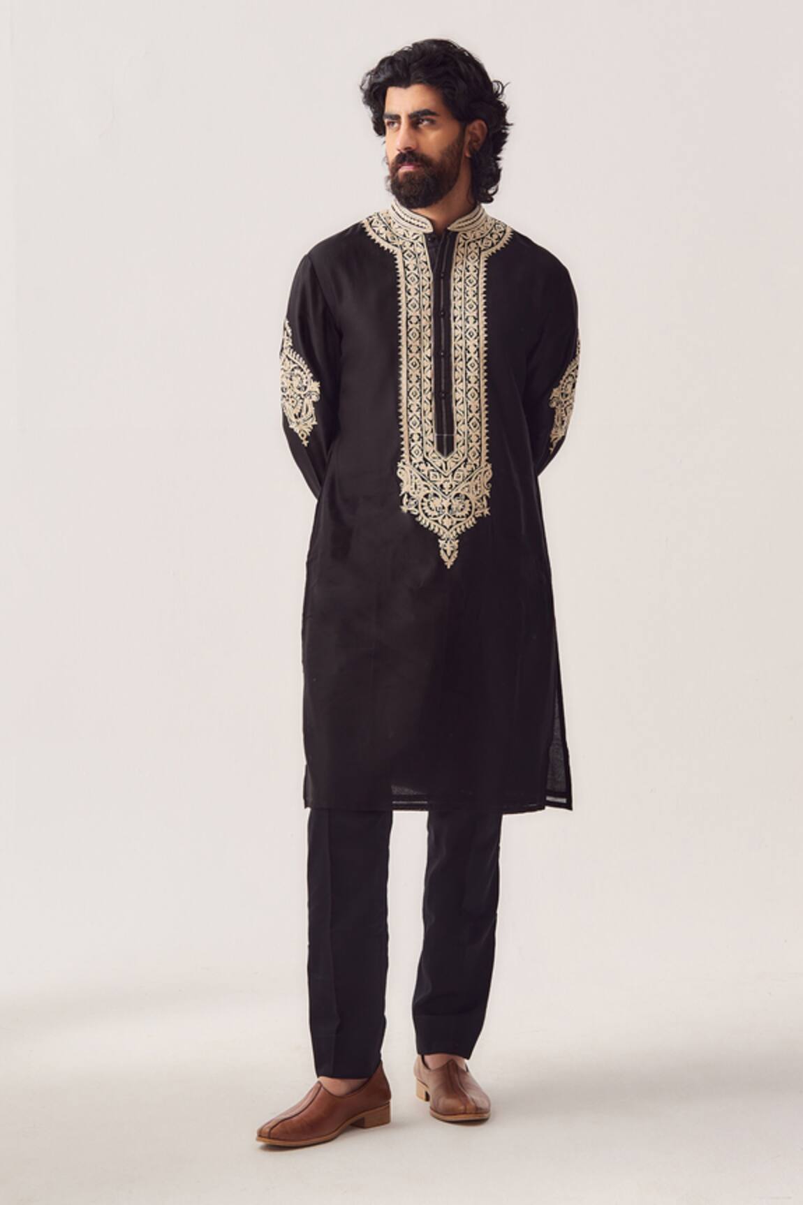 Wabi Sabi By Anshum-Ritesh Royal Orchid Chanderi Embroidered Kurta & Pyjama Set 
