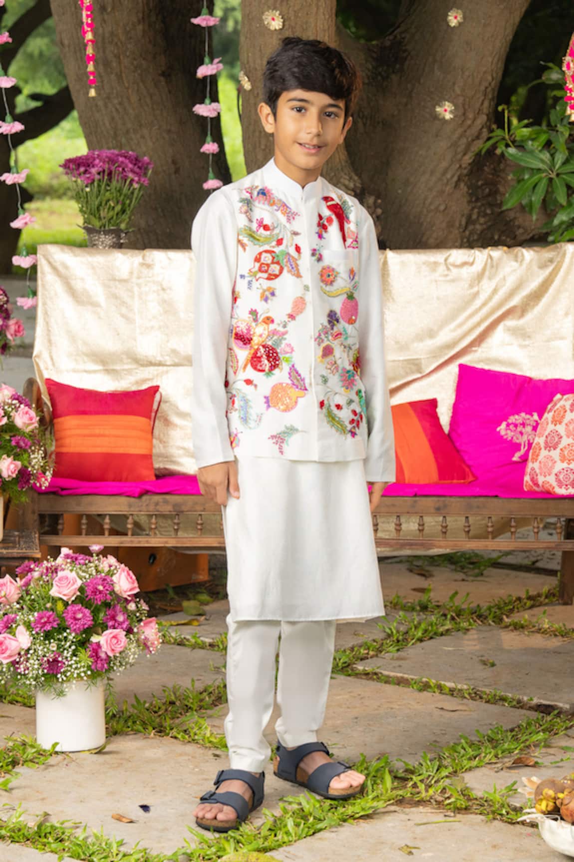 Panchhi By Kanupriya Tibrewala Anaar Bagh Bundi Set