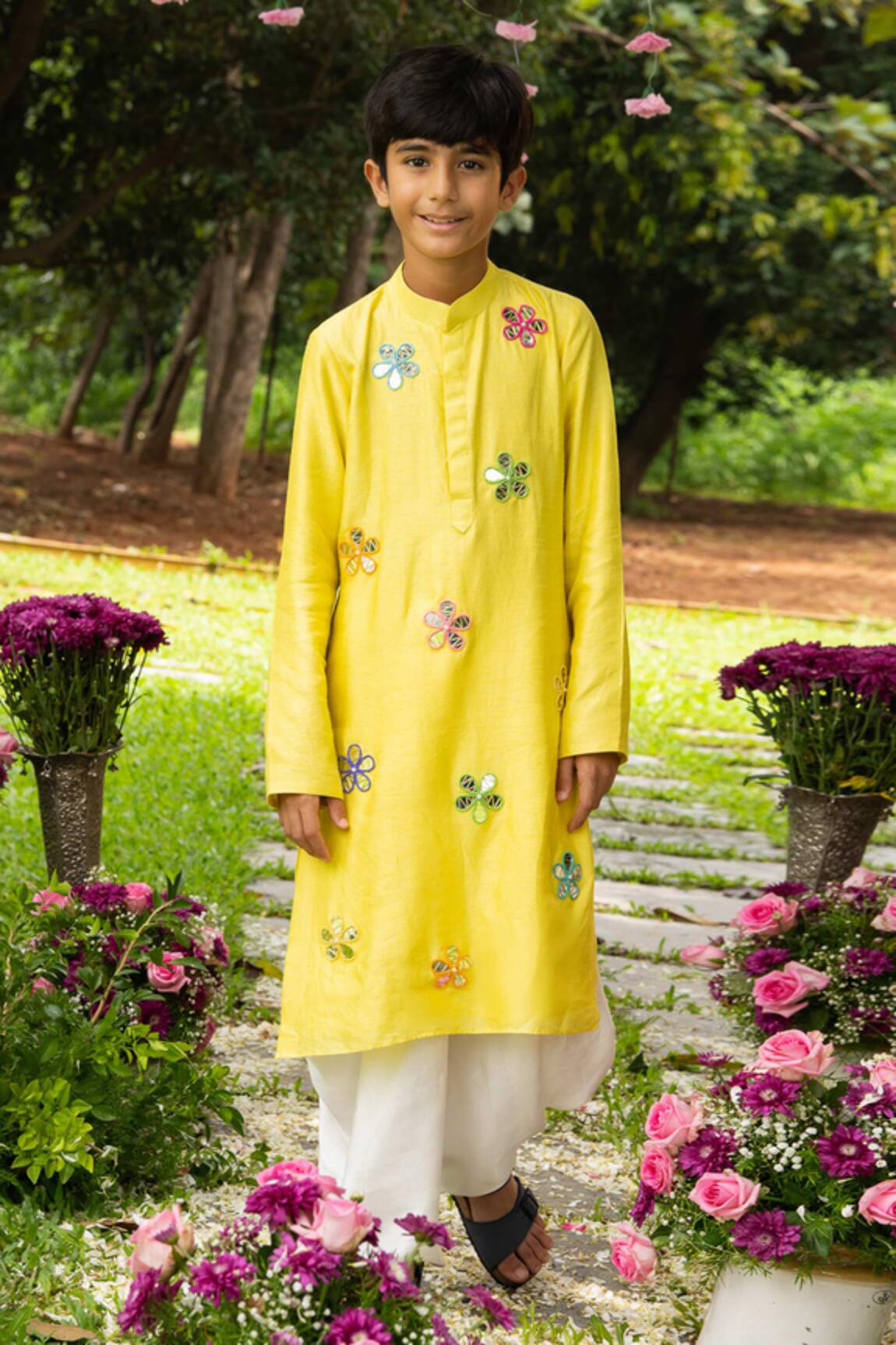 Panchhi By Kanupriya Tibrewala Ek Phool Kurta & Dhoti Pant Set