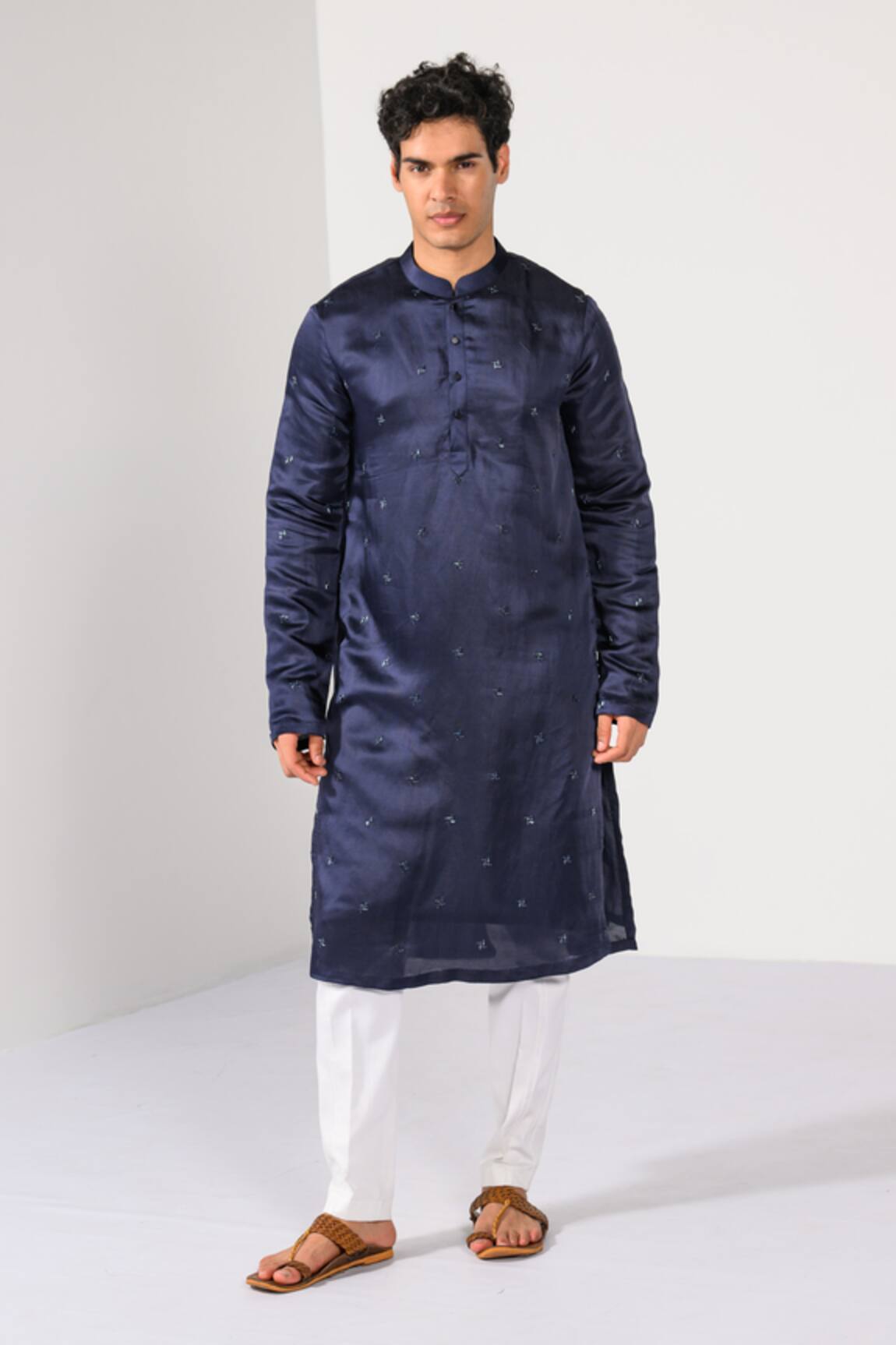 Kalpana Naik Majestic Indigo Butta Thread & Pipe Work Kurta Set 