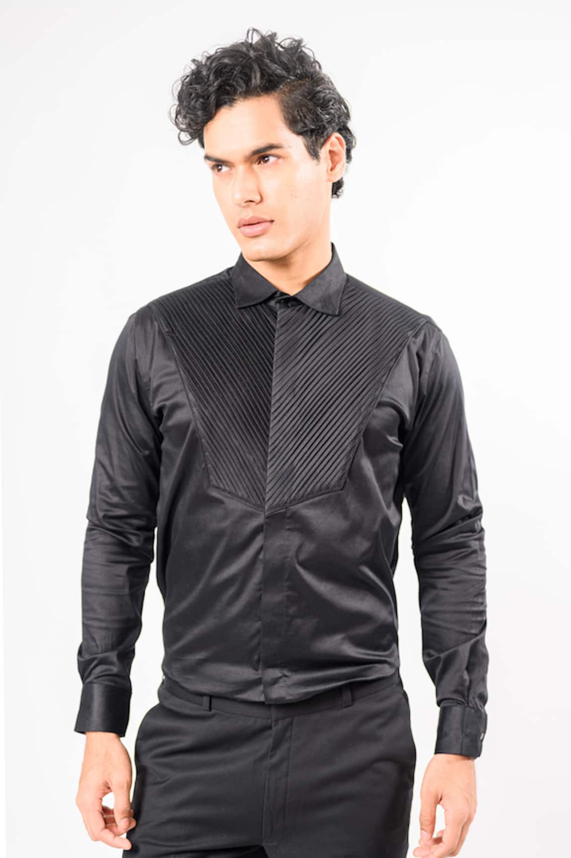 Kalpana Naik V Pintucks Pintucks Resham Embroidered Shirt 