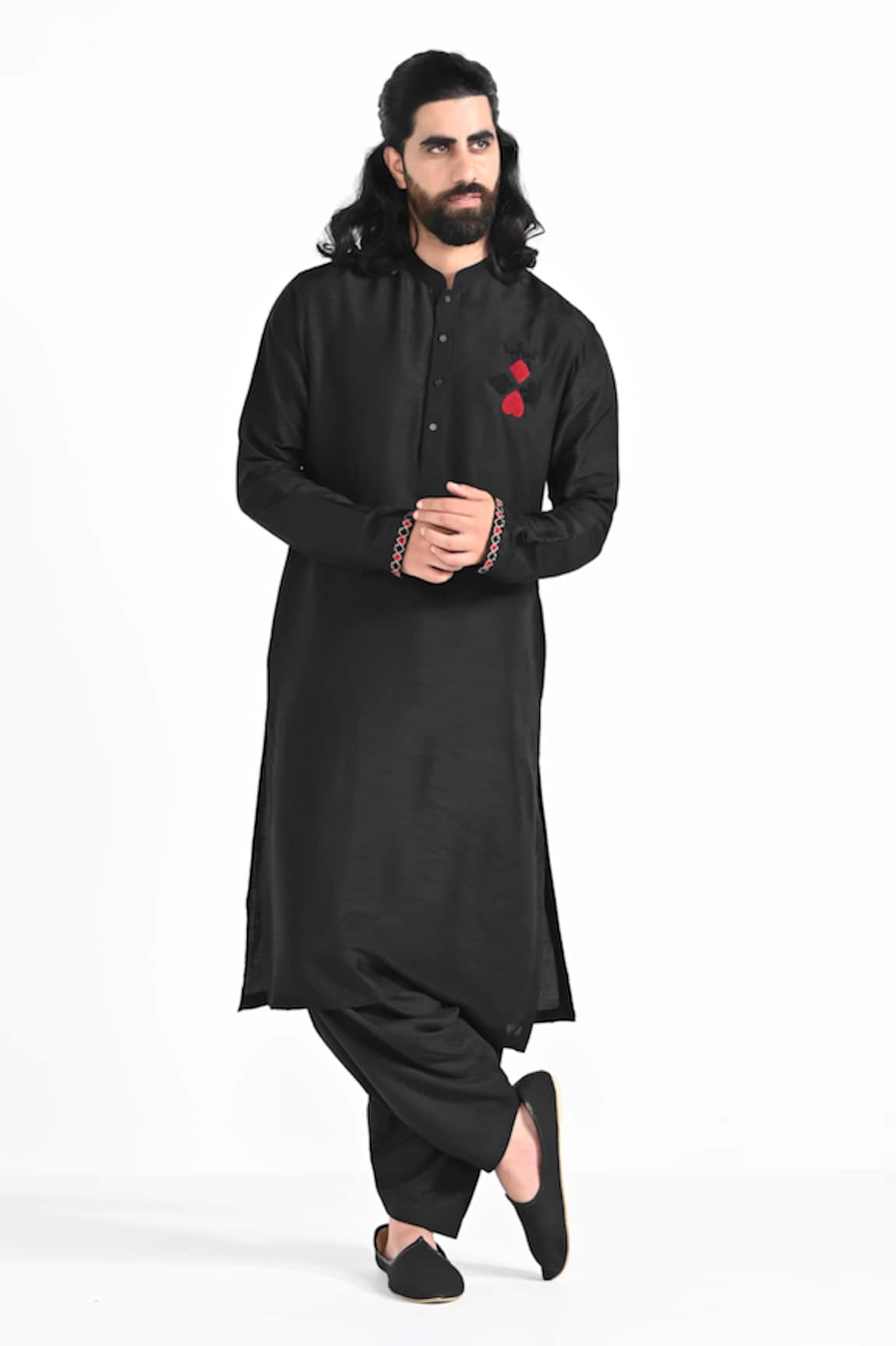 Kalpana Naik Black Poker Poker Hand Embroidered Kurta Set 