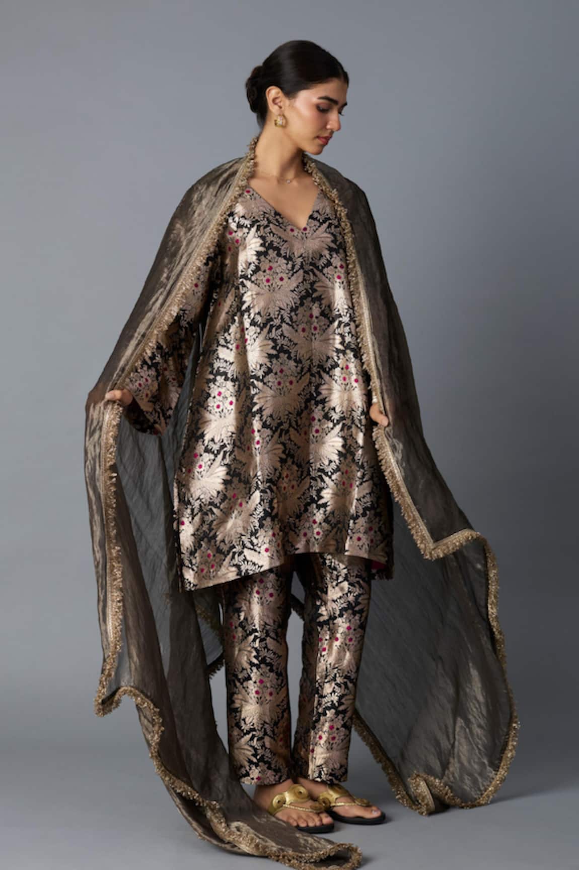 Vasstram Hazara Woven Kurta & Pant Set