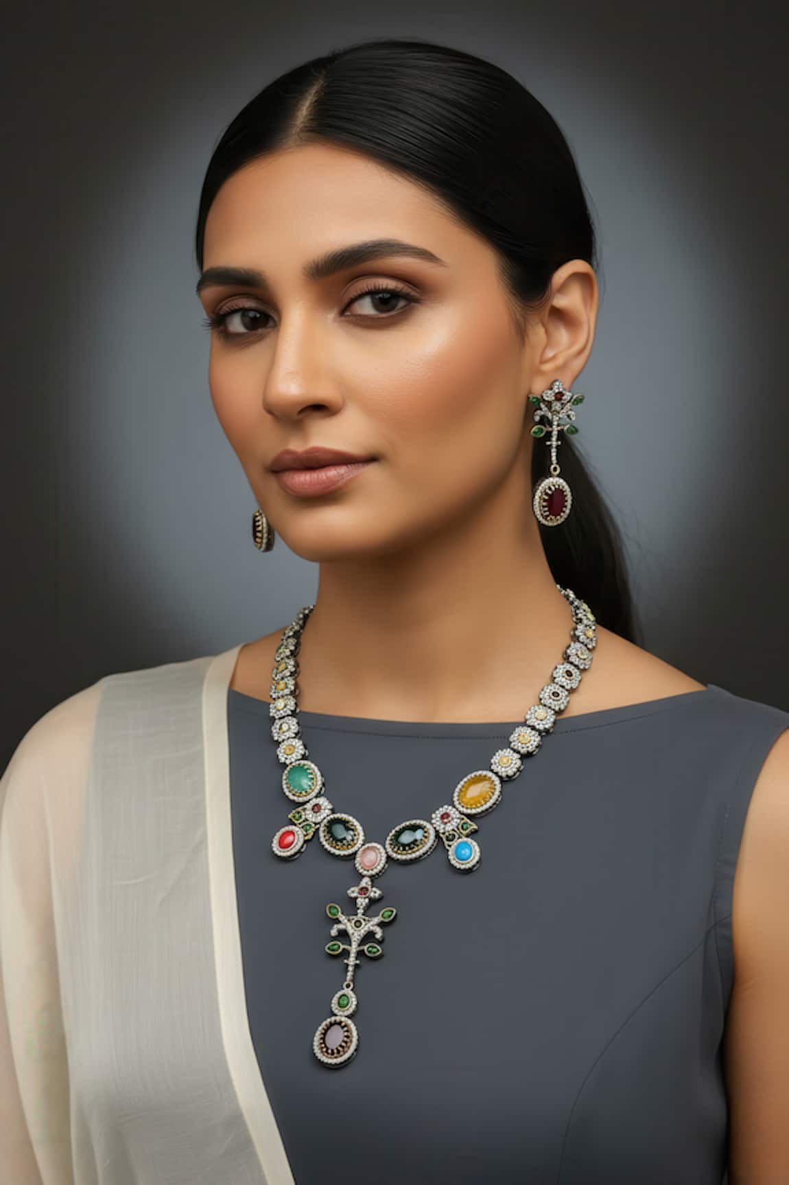 Minaki Antique Stone & Crystal Embellished Necklace Set