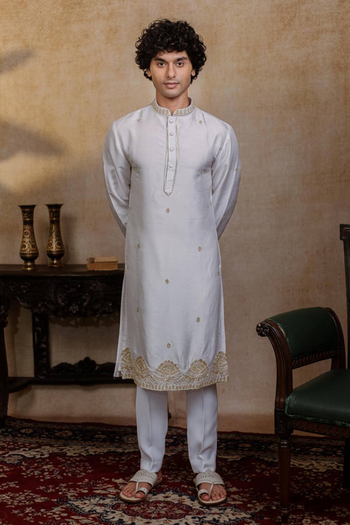 Hilo Design Mandala Embroidered Kurta With Dupatta 