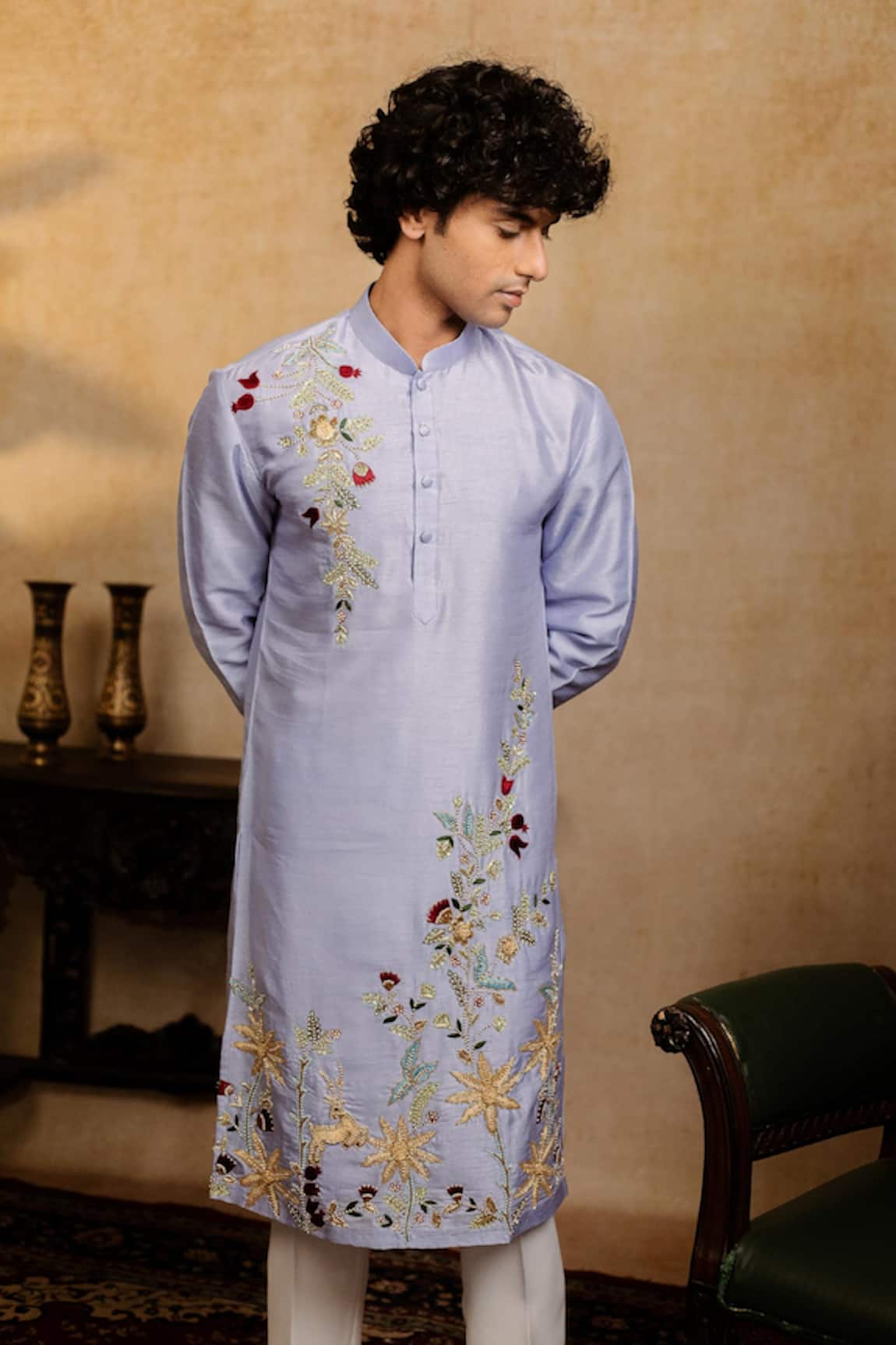 Hilo Design Botanical Bloom Embroidered Kurta 