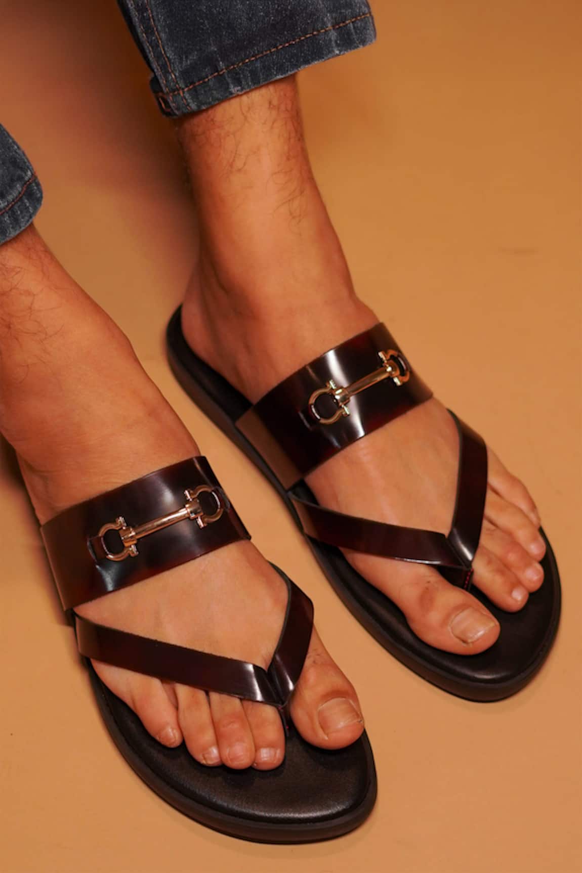 Dmodot Pelle Fibio Borgogno Leather Toe Loop Sandals