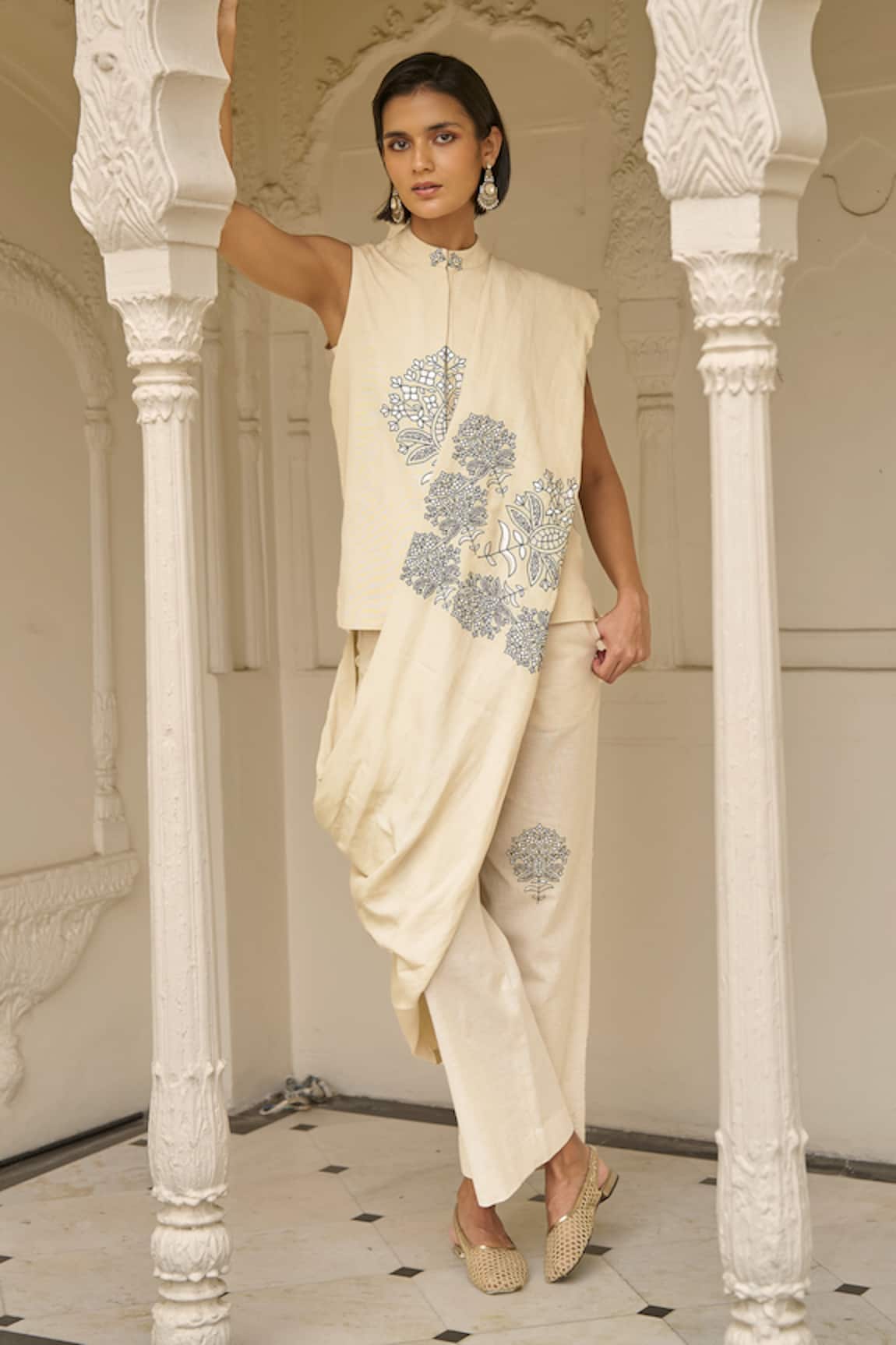 Dash And Dot Beige Motif Shawl