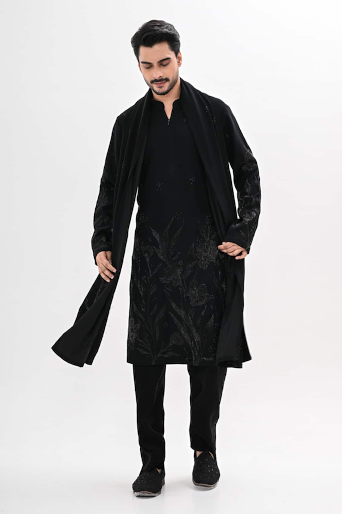 Kalpana Naik Gulzaar Hand Embroidered Kurta Set