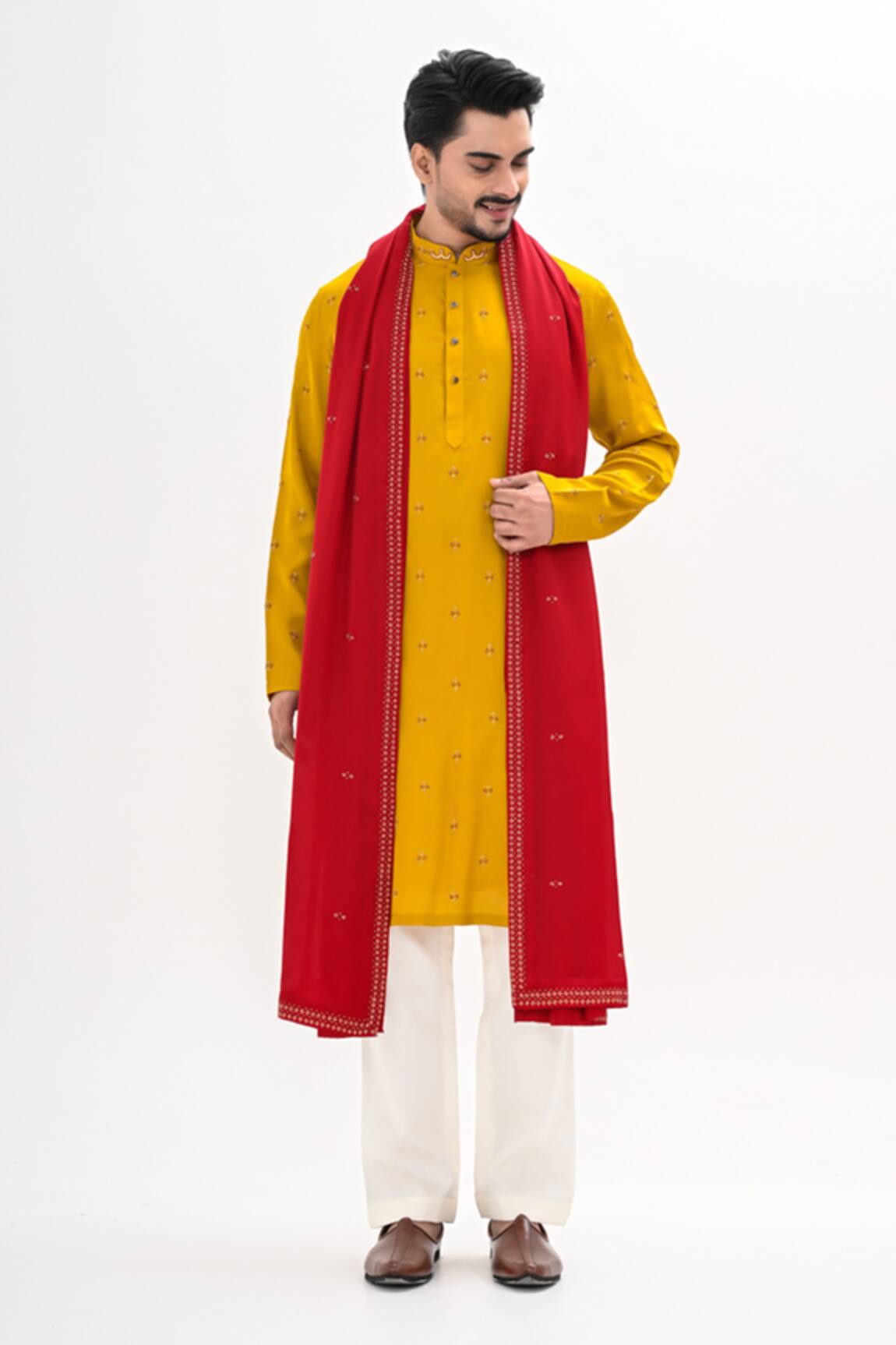 Kalpana Naik Haldi Bloom Hand Embroidered Kurta Set 