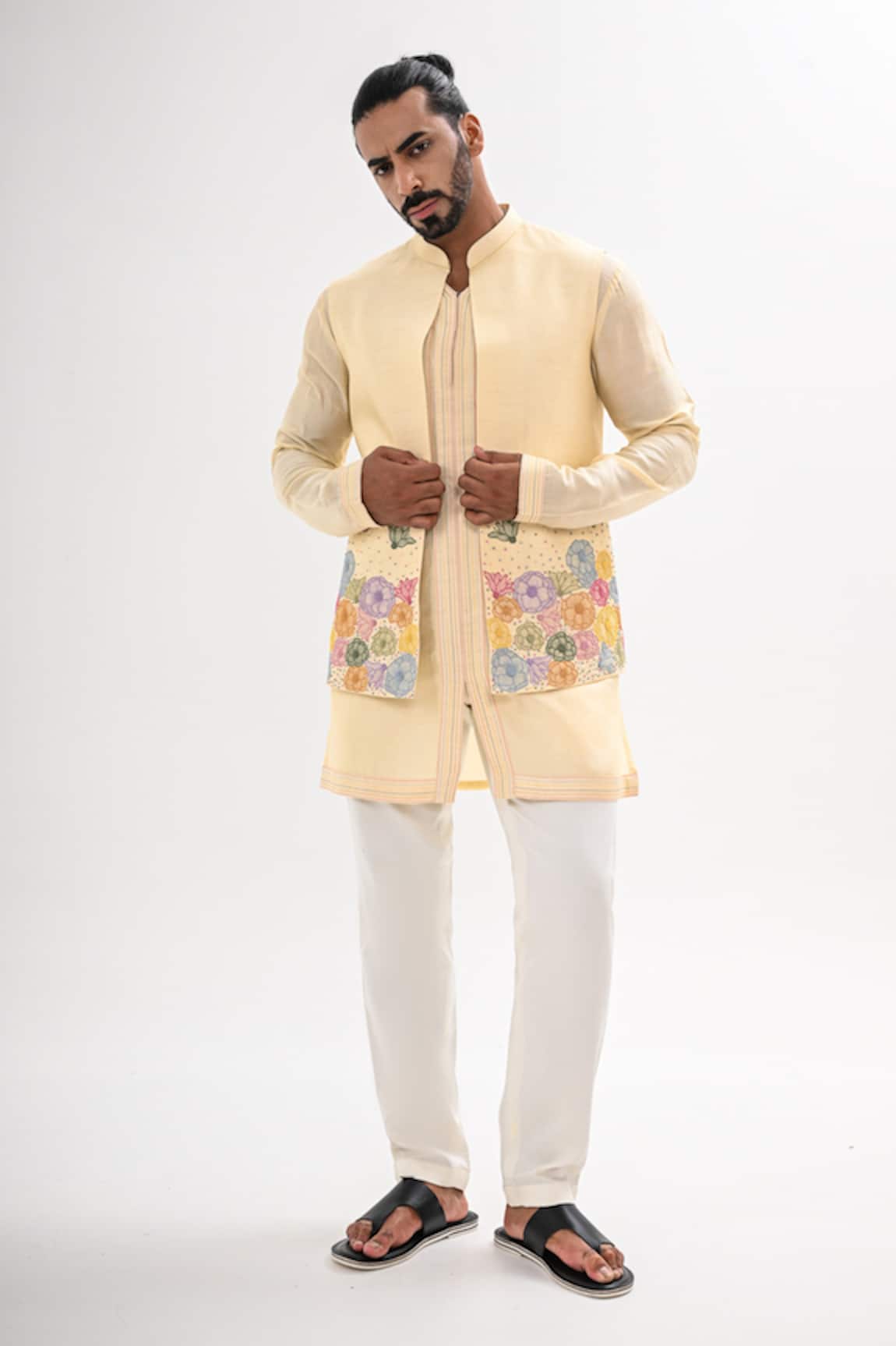 Kalpana Naik Minimal Bloom Nehru Jacket & Kurta Set 