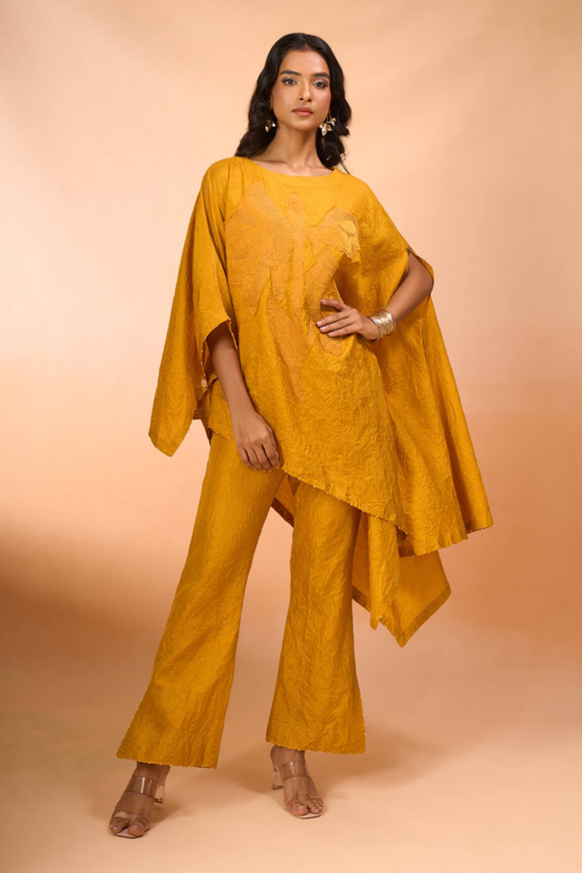 Divyam Mehta Haldi Kurta & Pant Set