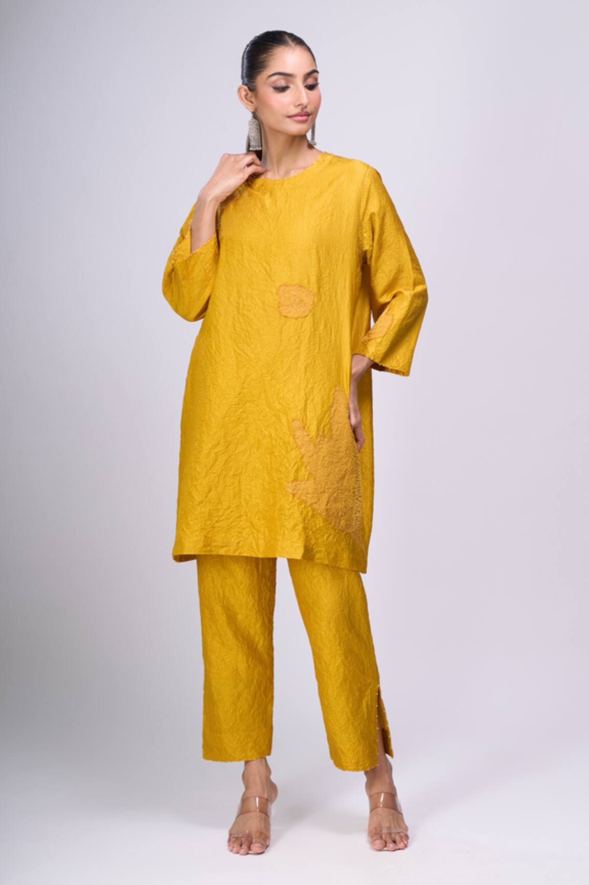 Divyam Mehta Haldi Kurta Set