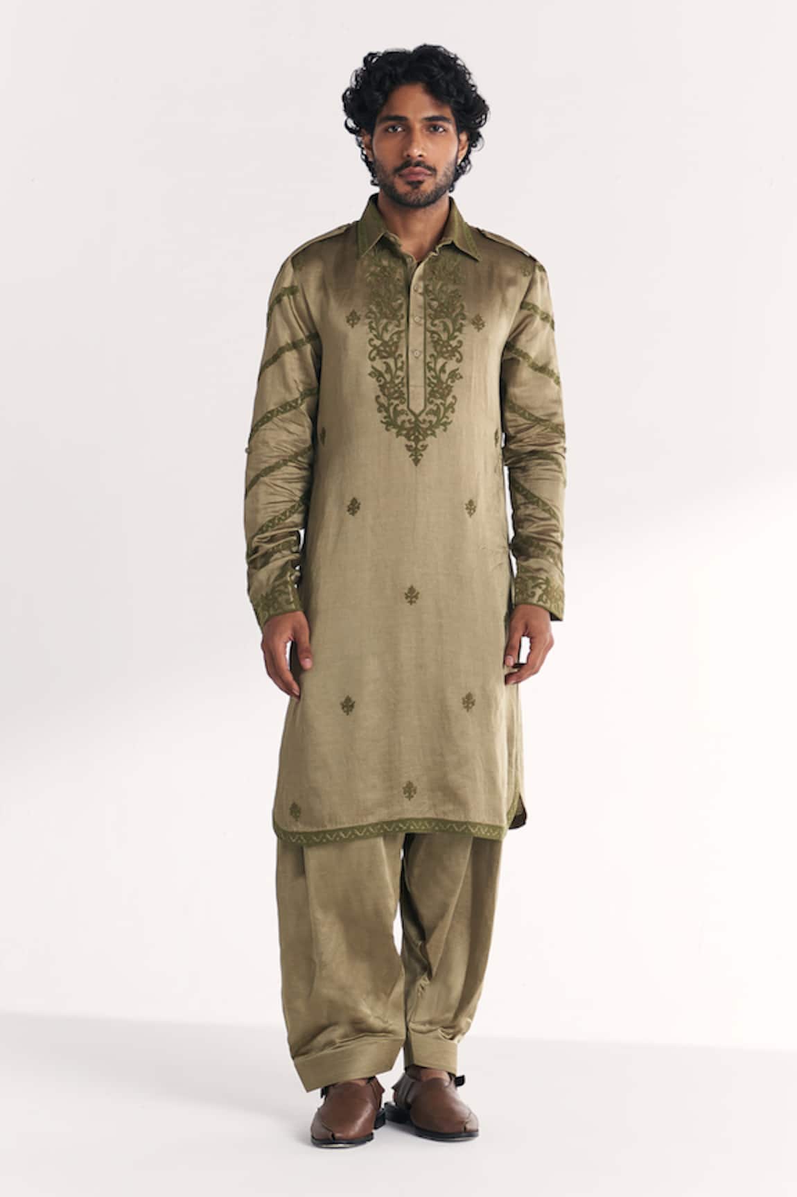 Studio Bagechaa Faris Green Embroidered Pathani Kurta Set 