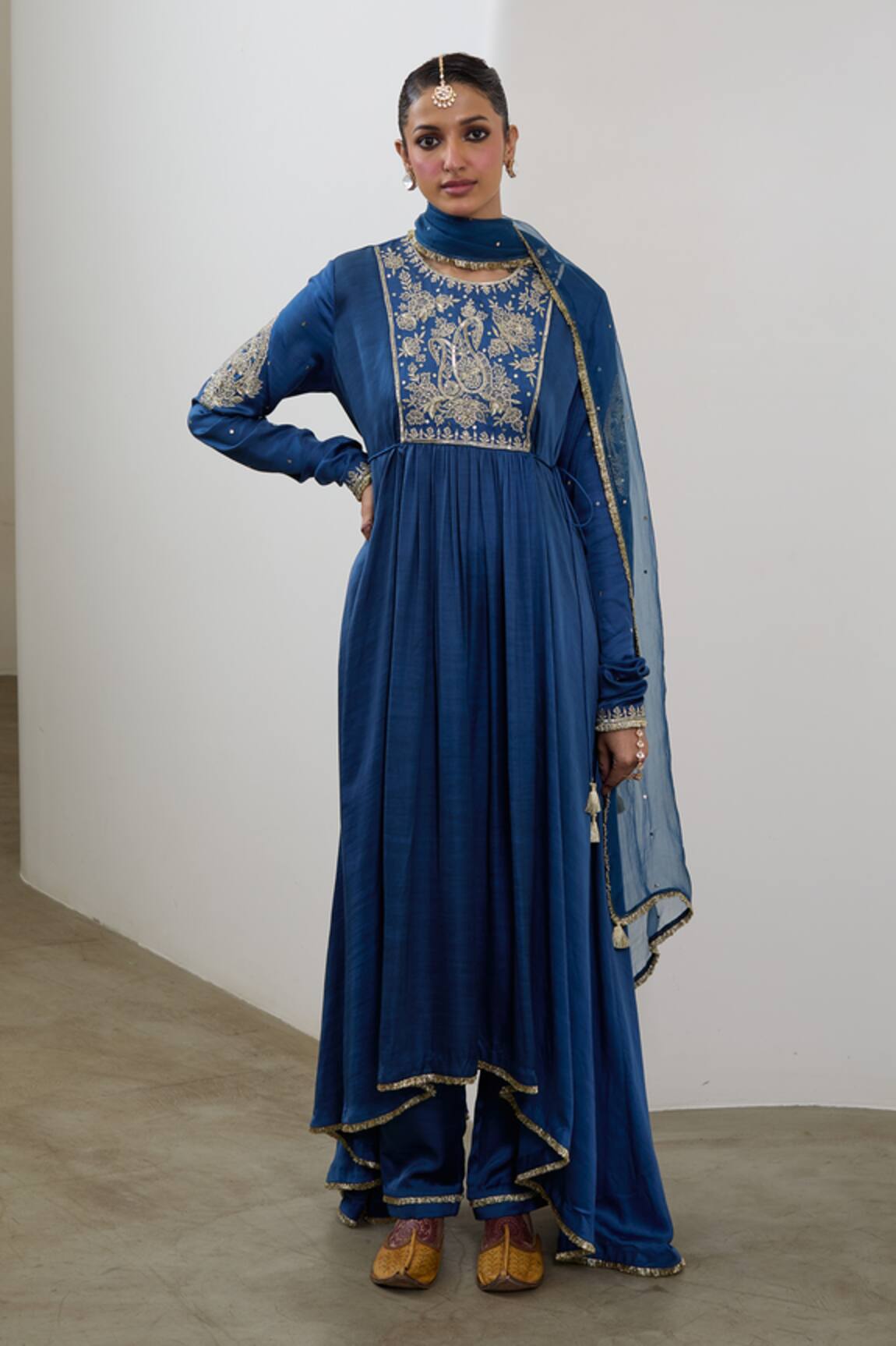 Sheela Suthar Embroidered Asymmetric Anarkali Set
