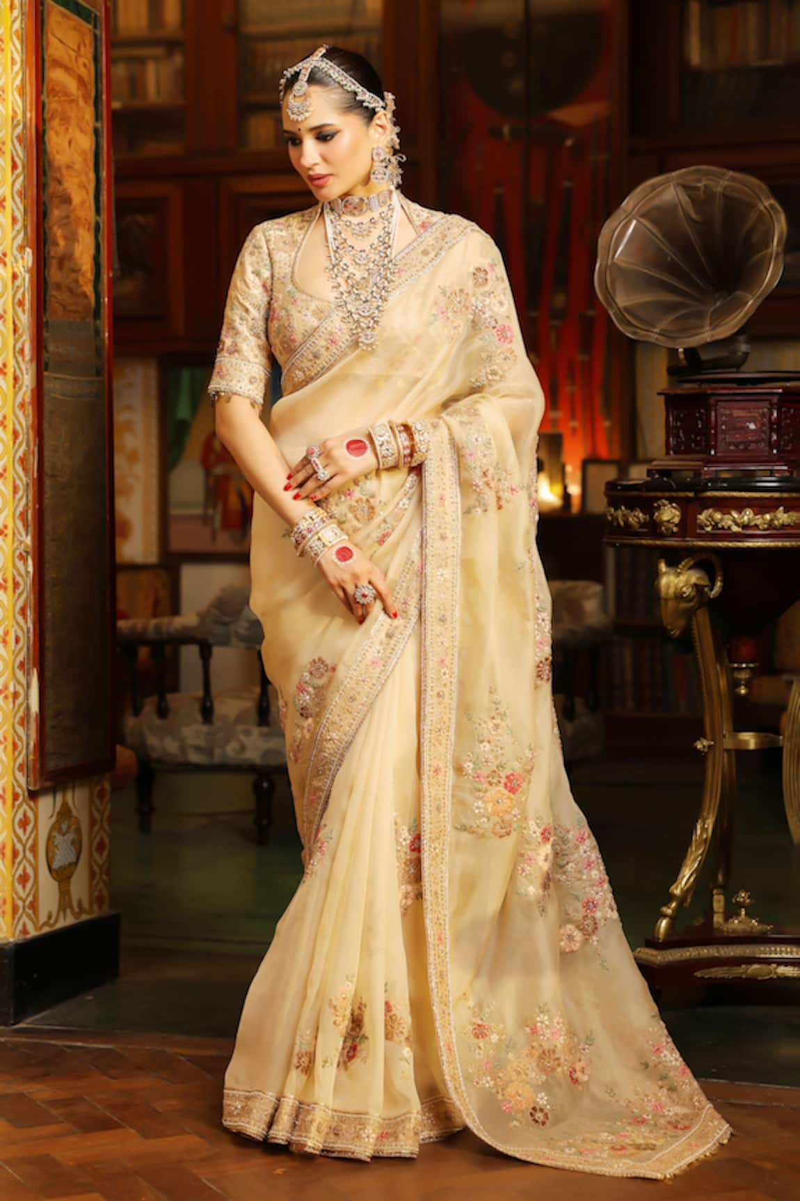 Label Niti Bothra Ivory Mayur Applique Saree With Blouse 