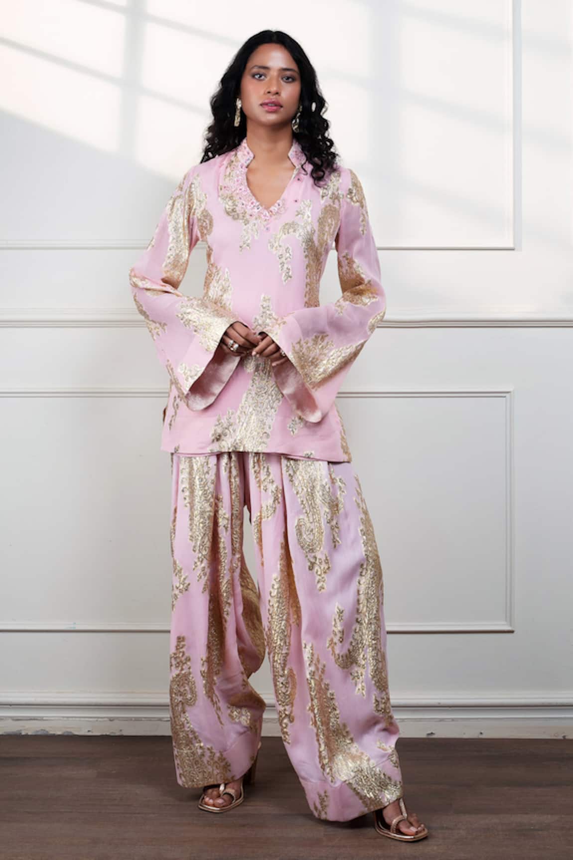 Style Junkiie Petal Paisley Farsi Kurta 