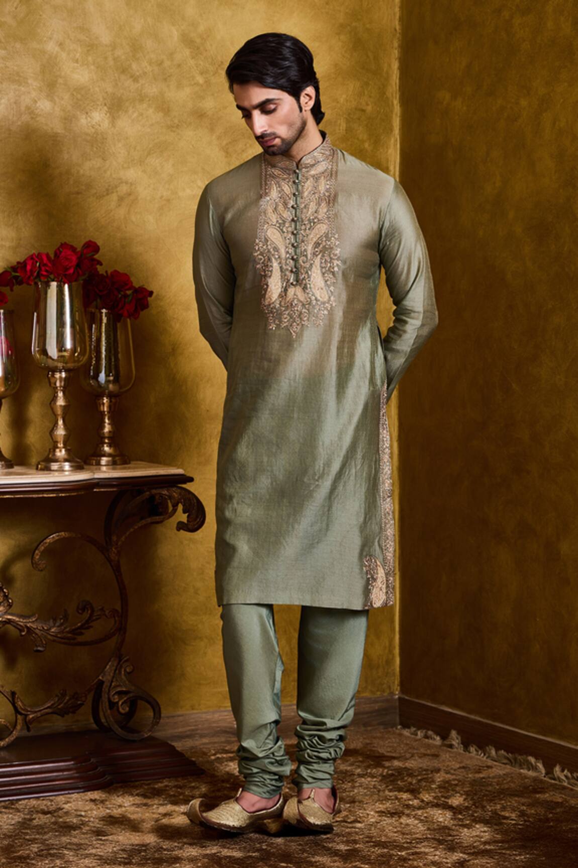 Histori Kasab Dori Embroidered Kurta Set