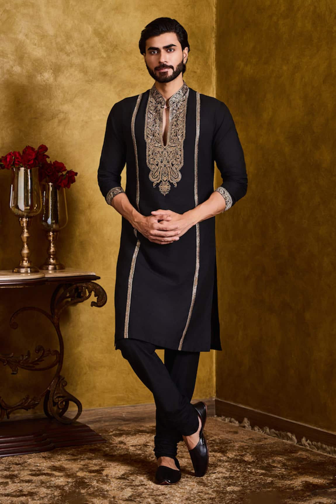 Histori Kasab Embroidered Kurta & Churidar Set