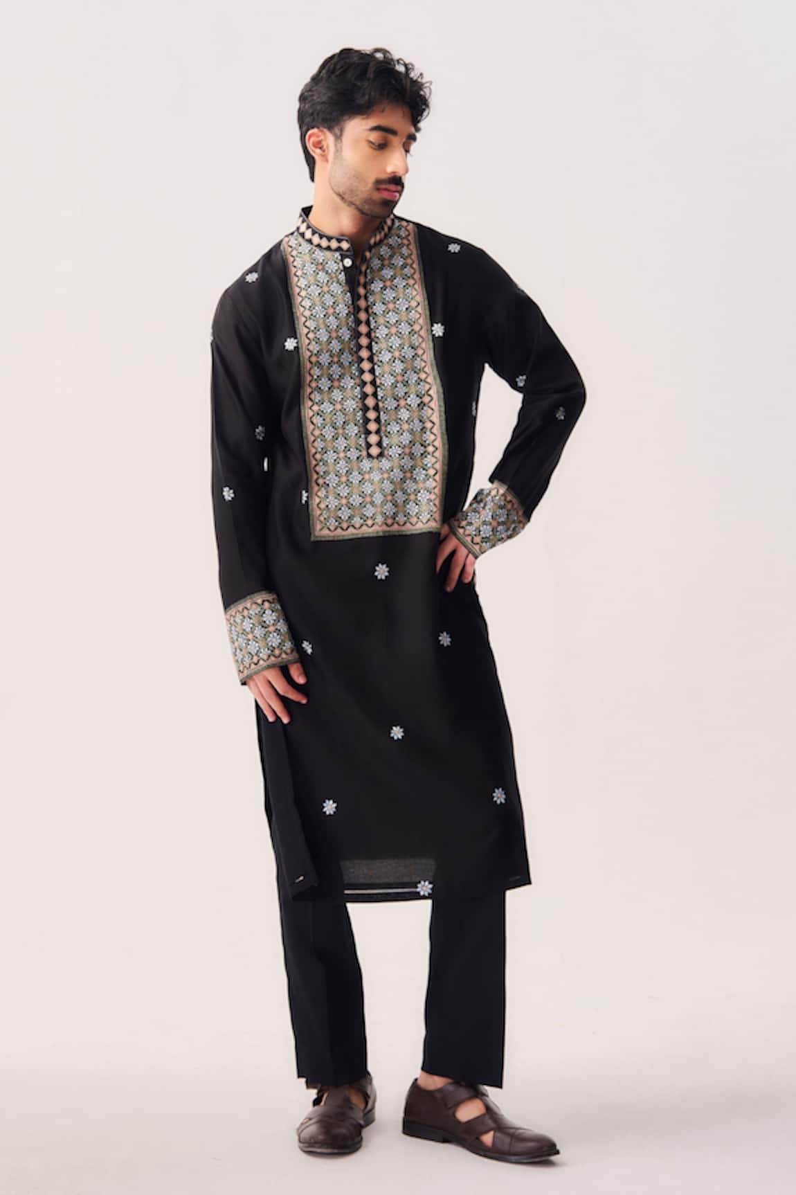 Wabi Sabi By Anshum-Ritesh Midnight Mosaic Chanderi Embroidered Kurta & Pyjama Set 