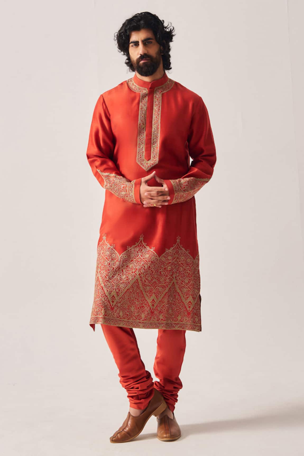 Wabi Sabi By Anshum-Ritesh Floral Dome Embroidered Kurta & Churidar 
