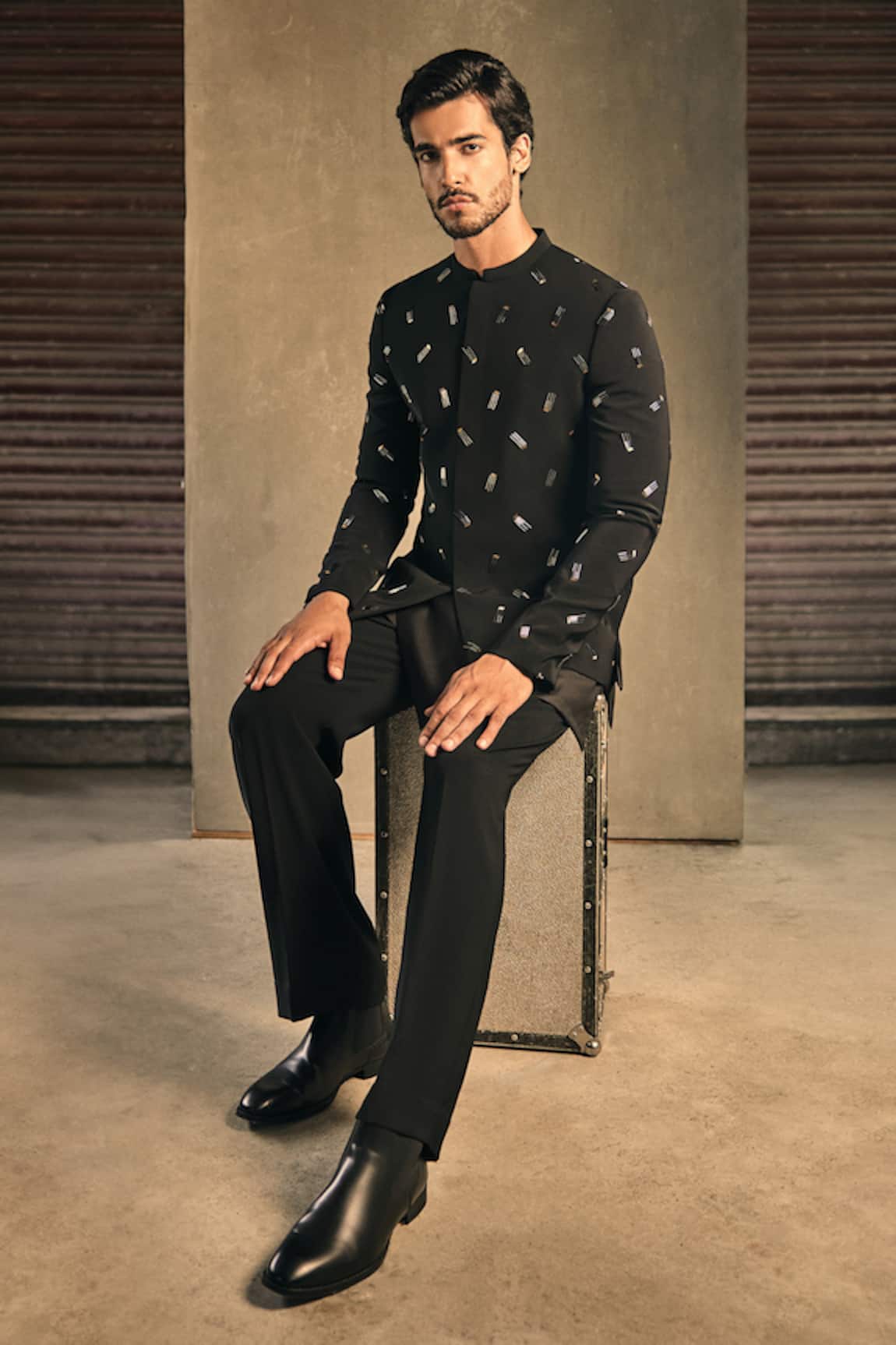 Tisa - Men Embroidered Bandhgala With Pant