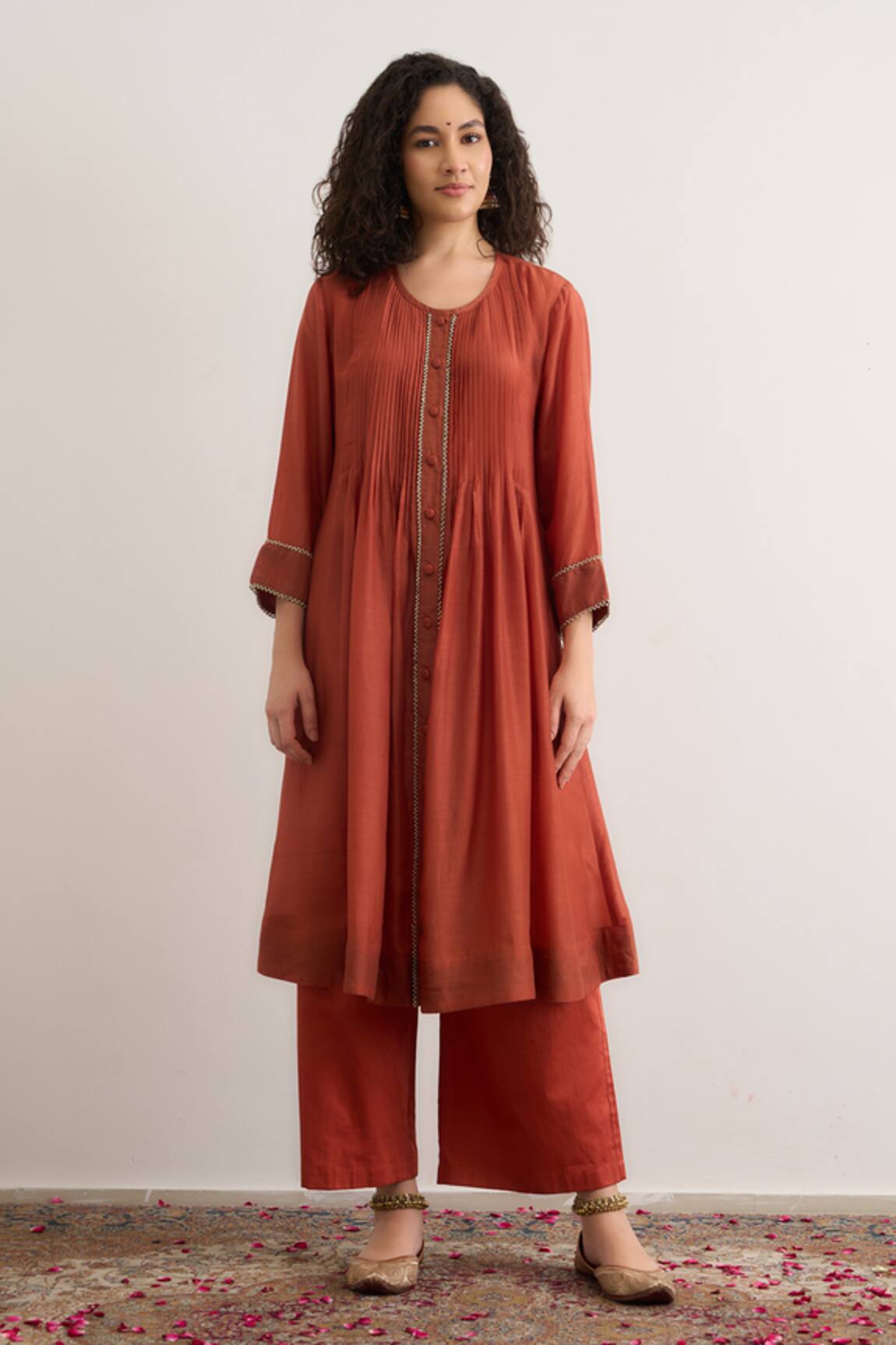 RAAS LIFE Tulip Pleated Kurta Set 