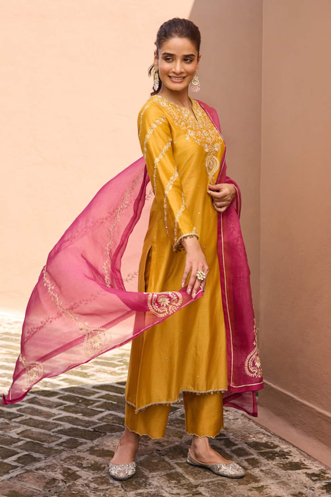 Dohr India Zeenat Embroidered Kurta & Palazzo Set