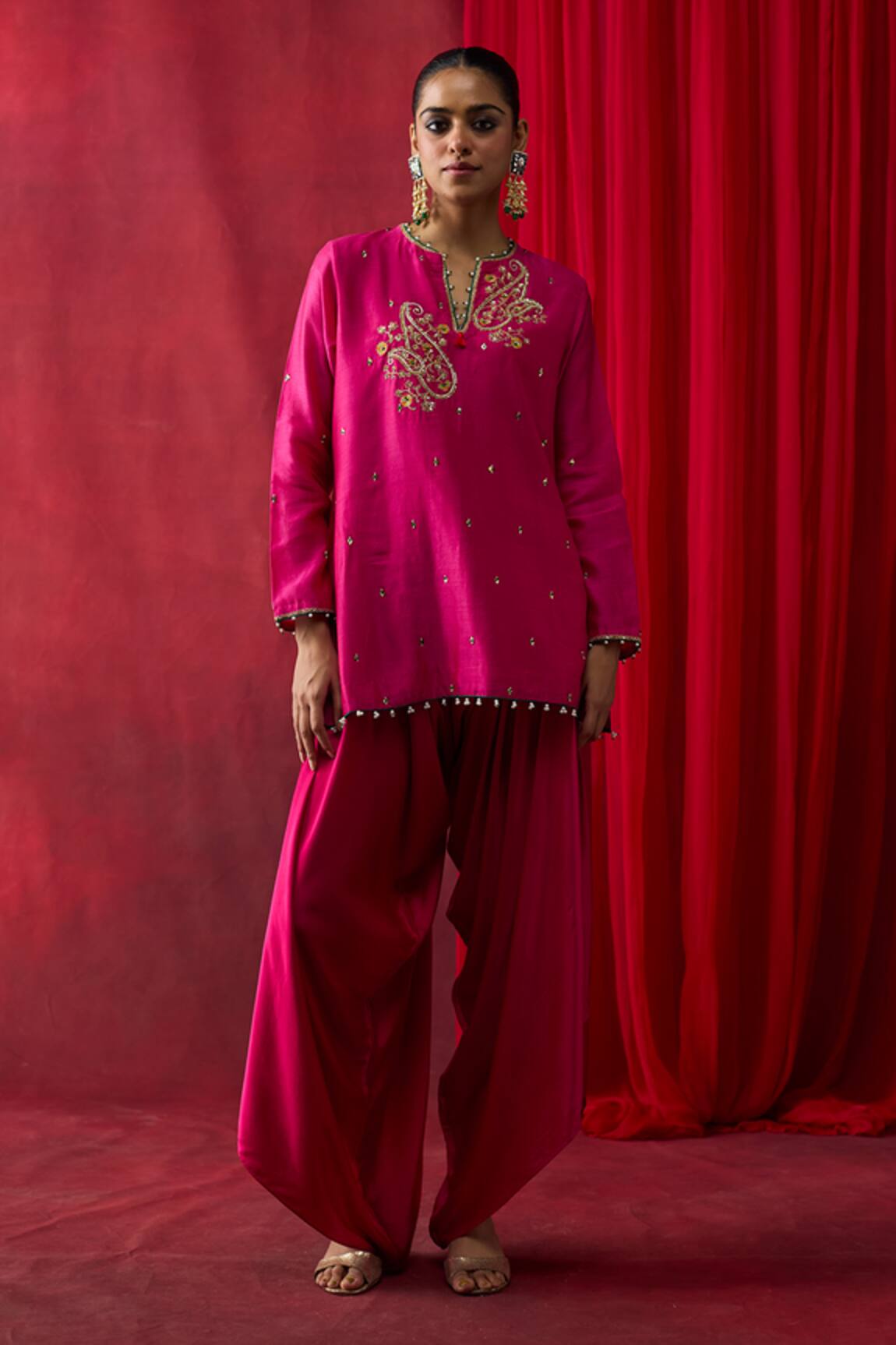 Shikha Mehta Ilaa Embroidered Kurta With Cowl Pant