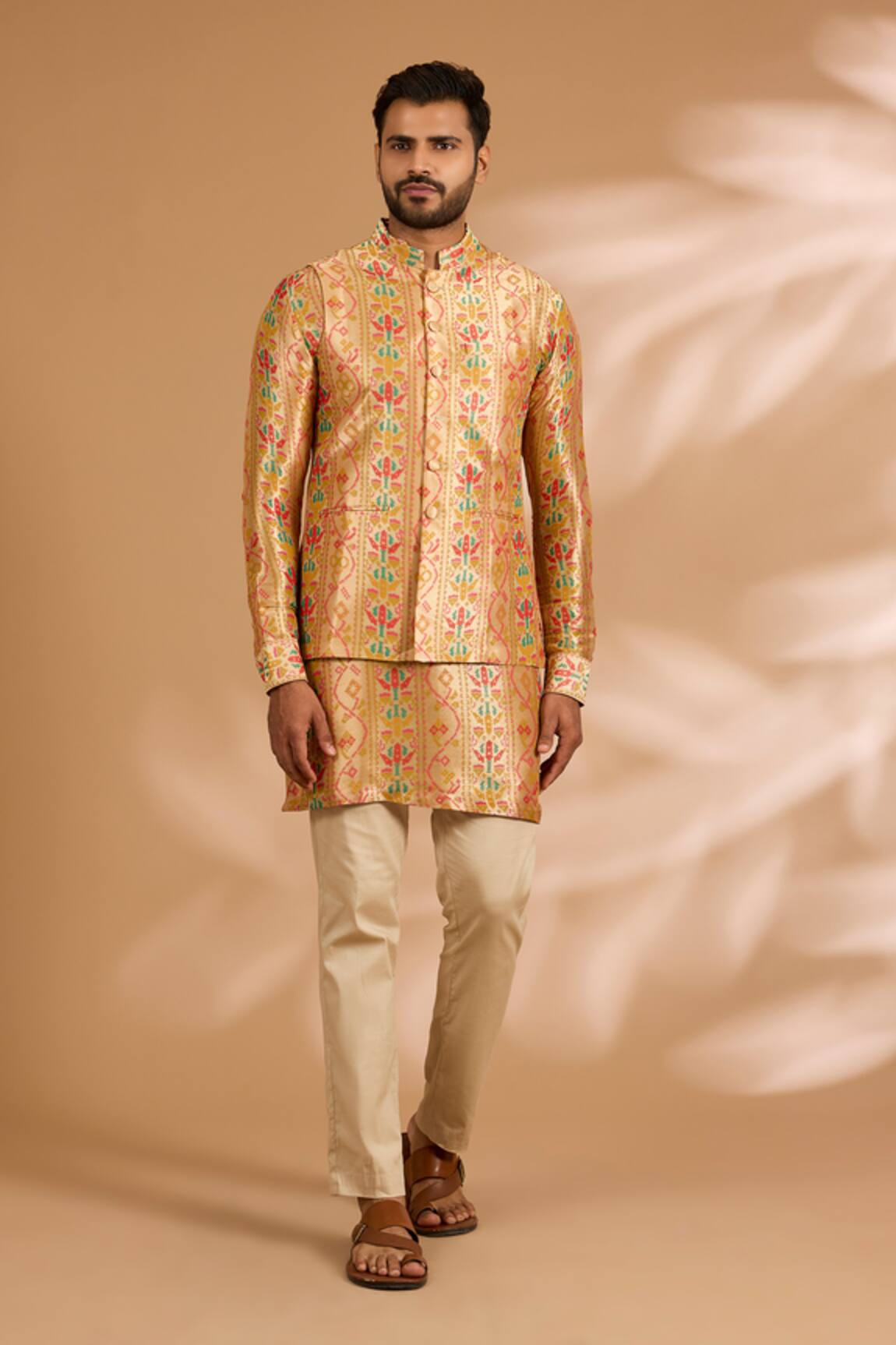 Rabani & Rakha Benarsi Zari Print Bundi Kurta Set 