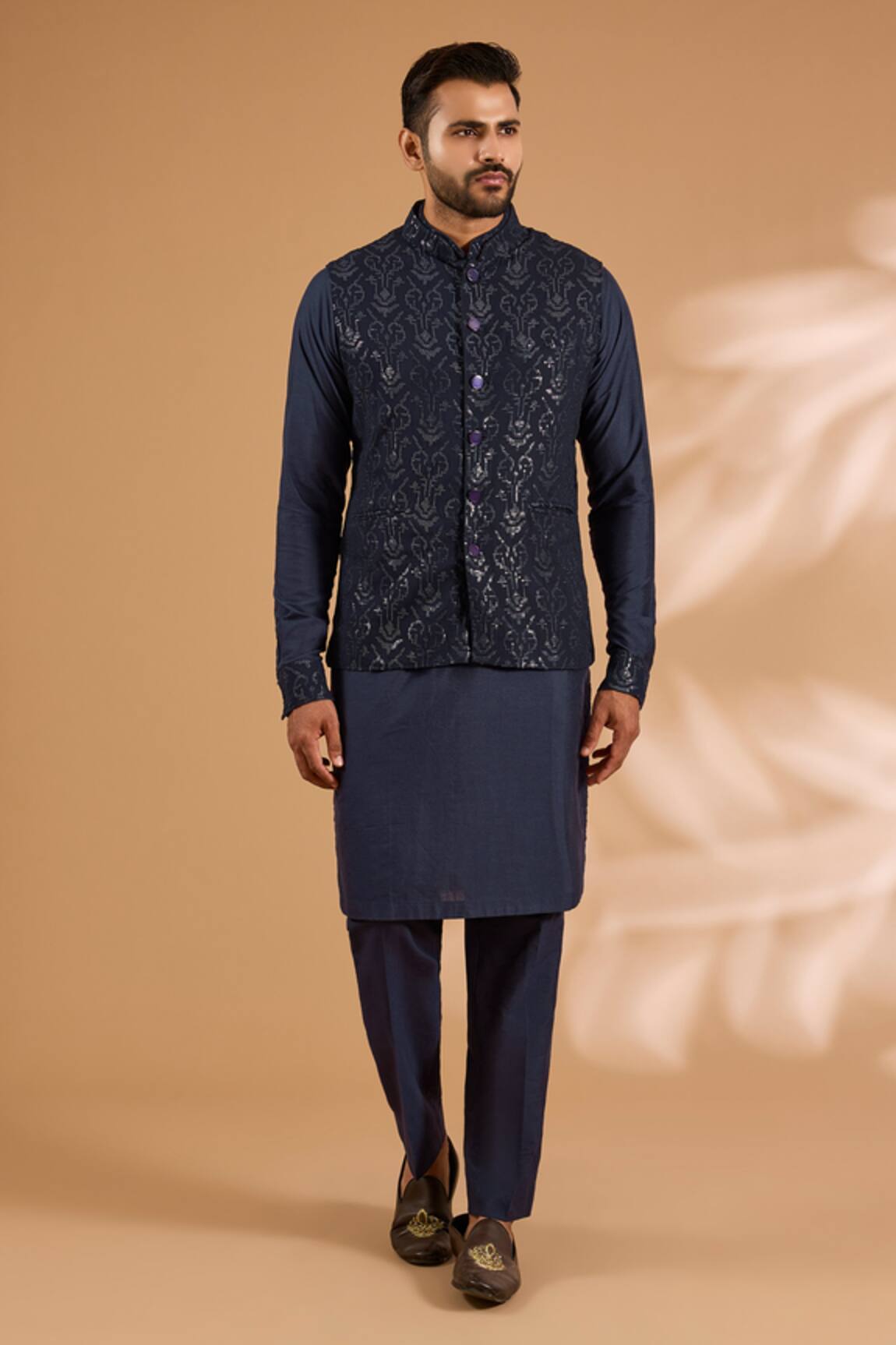 Rabani & Rakha Sequined Jaal Bundi & Kurta Set 