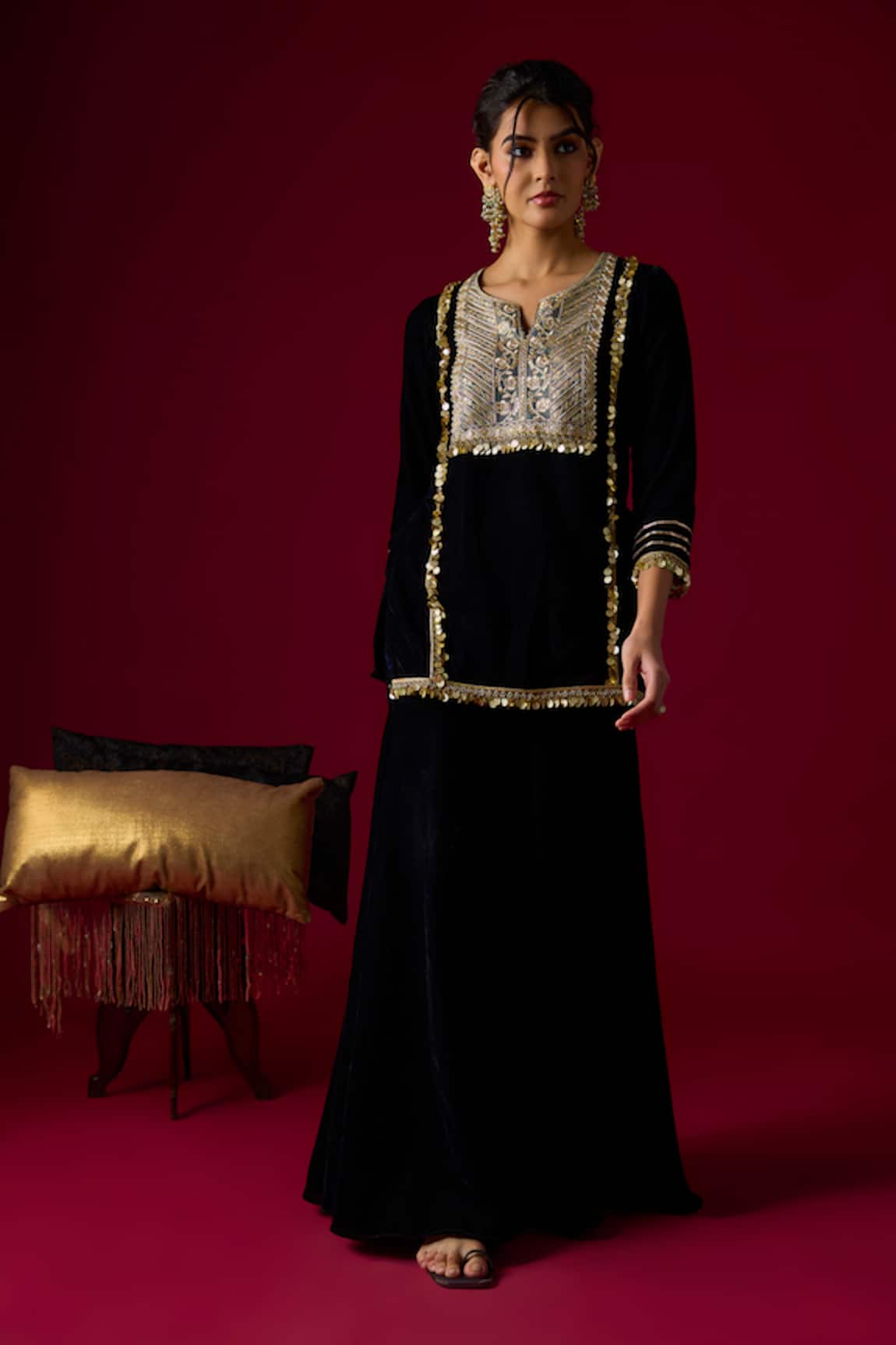 RAYASHA KHAN Nisha VelvetEmbroidered Kurta & Gharara Set