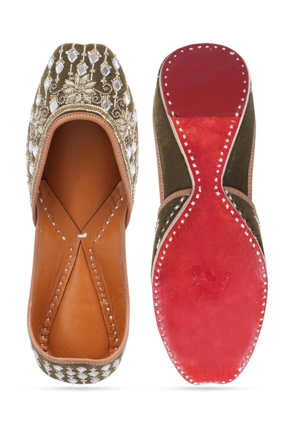 NR By Nidhi Rathi Mirror & Zari Embroidered Jutti 