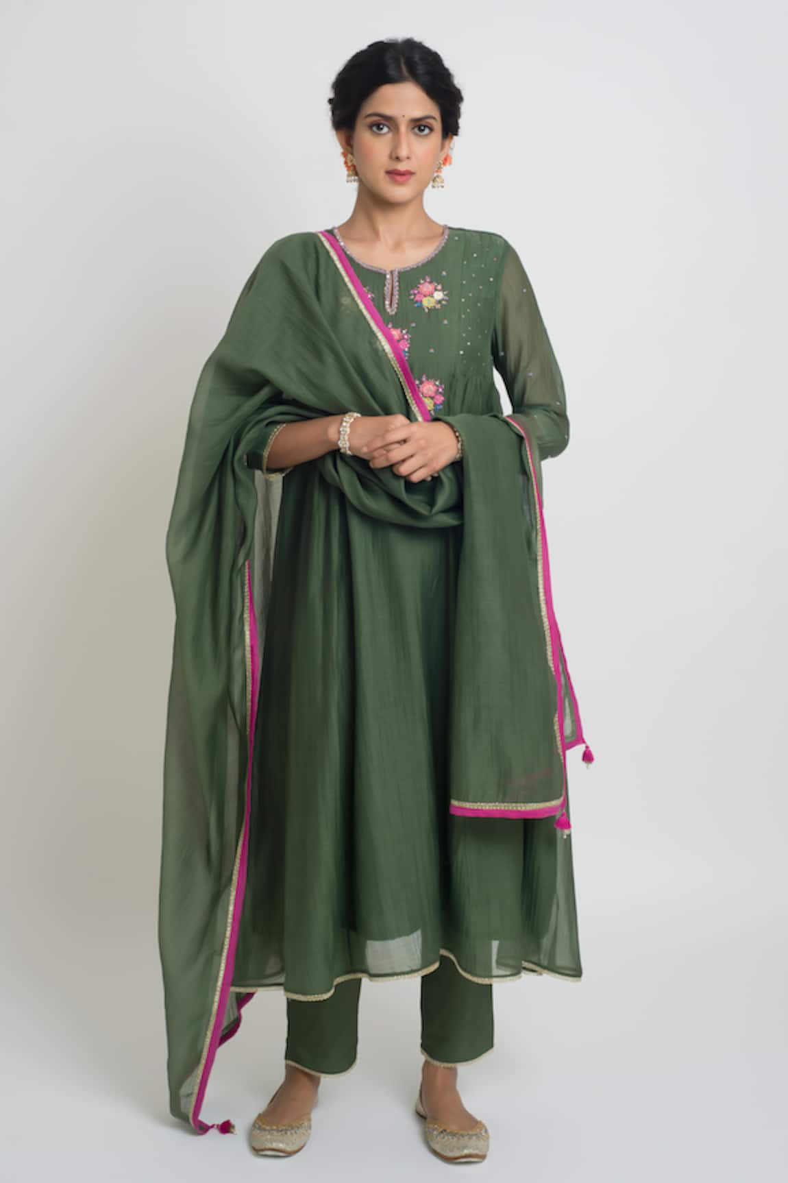 Sinjhar Chanderi Embroidered Kurta, Pant & Dupatta Set