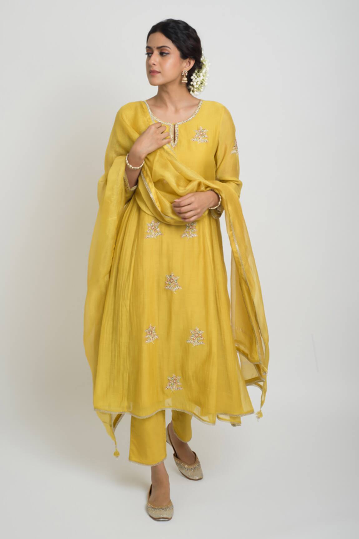 Sinjhar Embroidered Chanderi Kurta, Pant & Kota Silk Dupatta