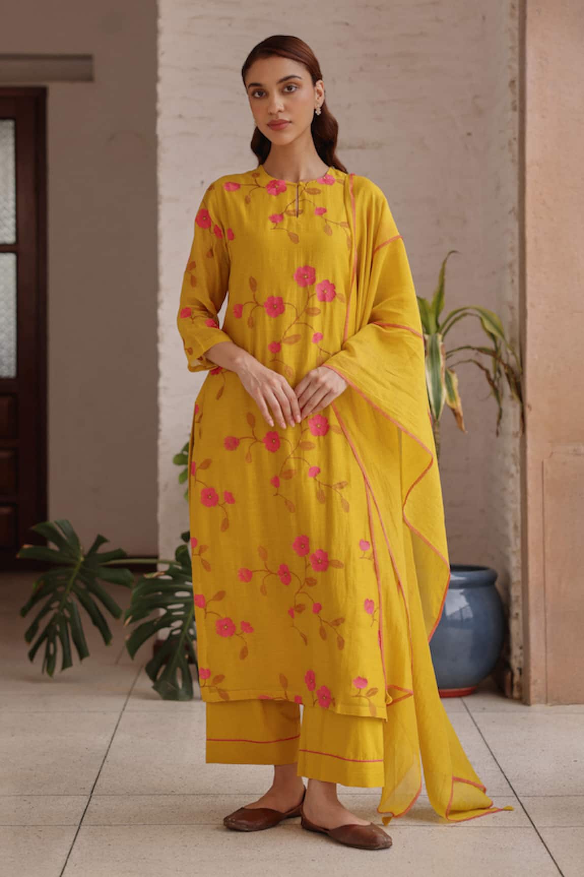 Vaayu Canary Bloom Kurta Set