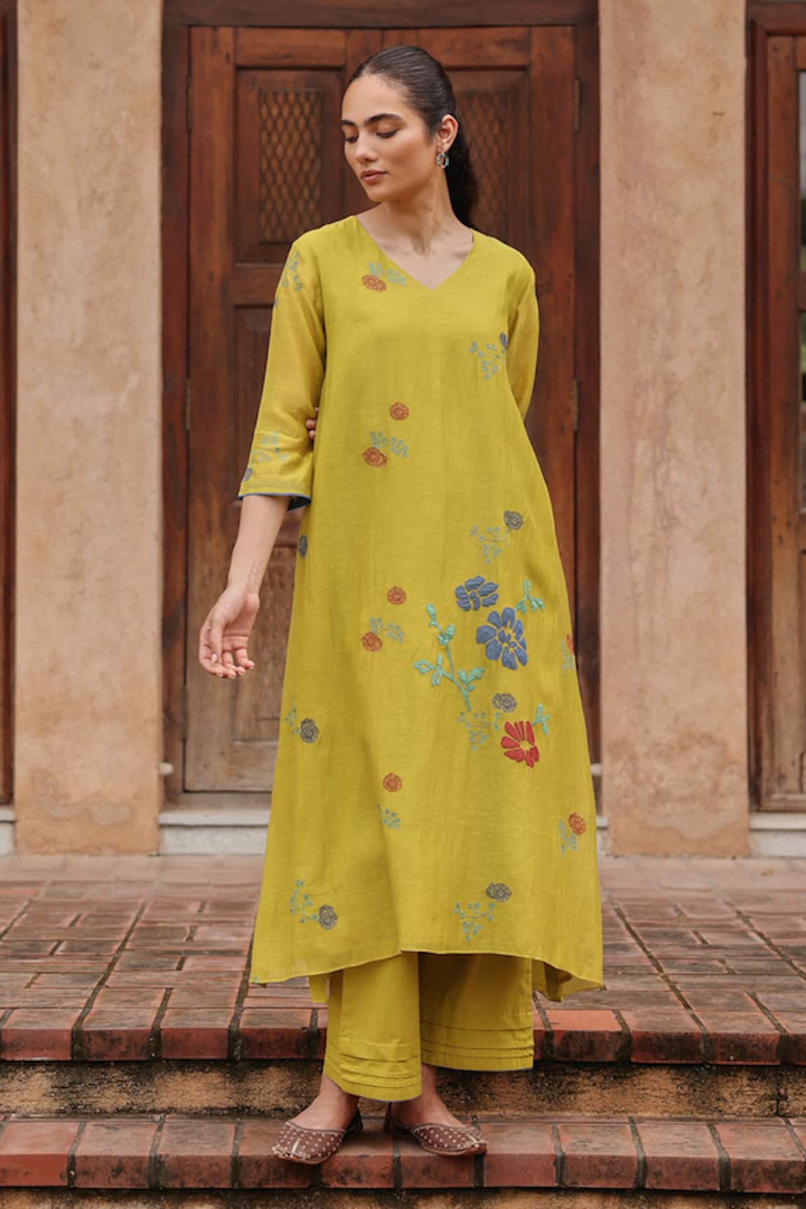 Vaayu Citrine Applique Bloom Kurta & Pant Set