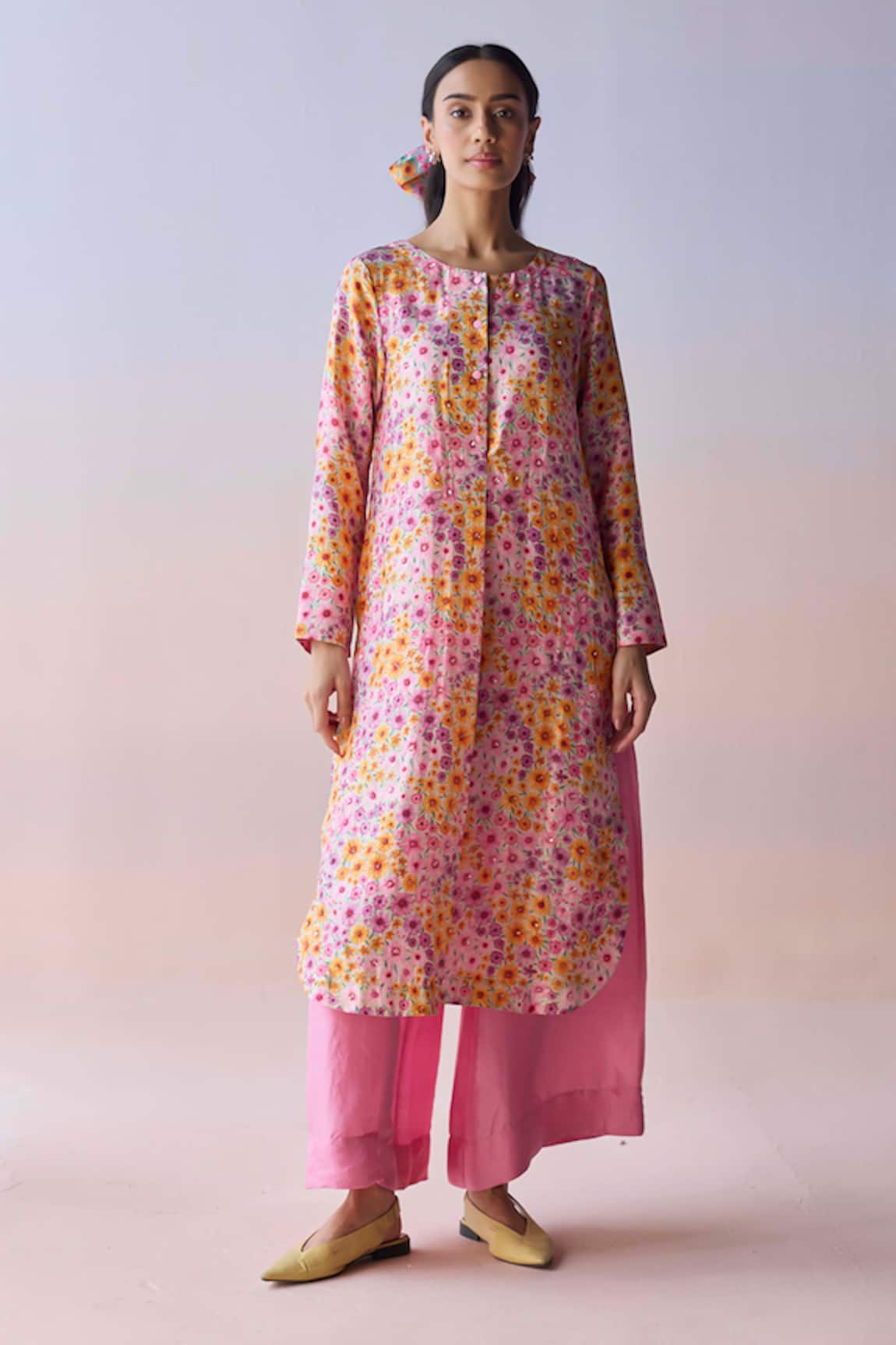 Surmaye Wildflower Embroidered Kurta & Pant Set
