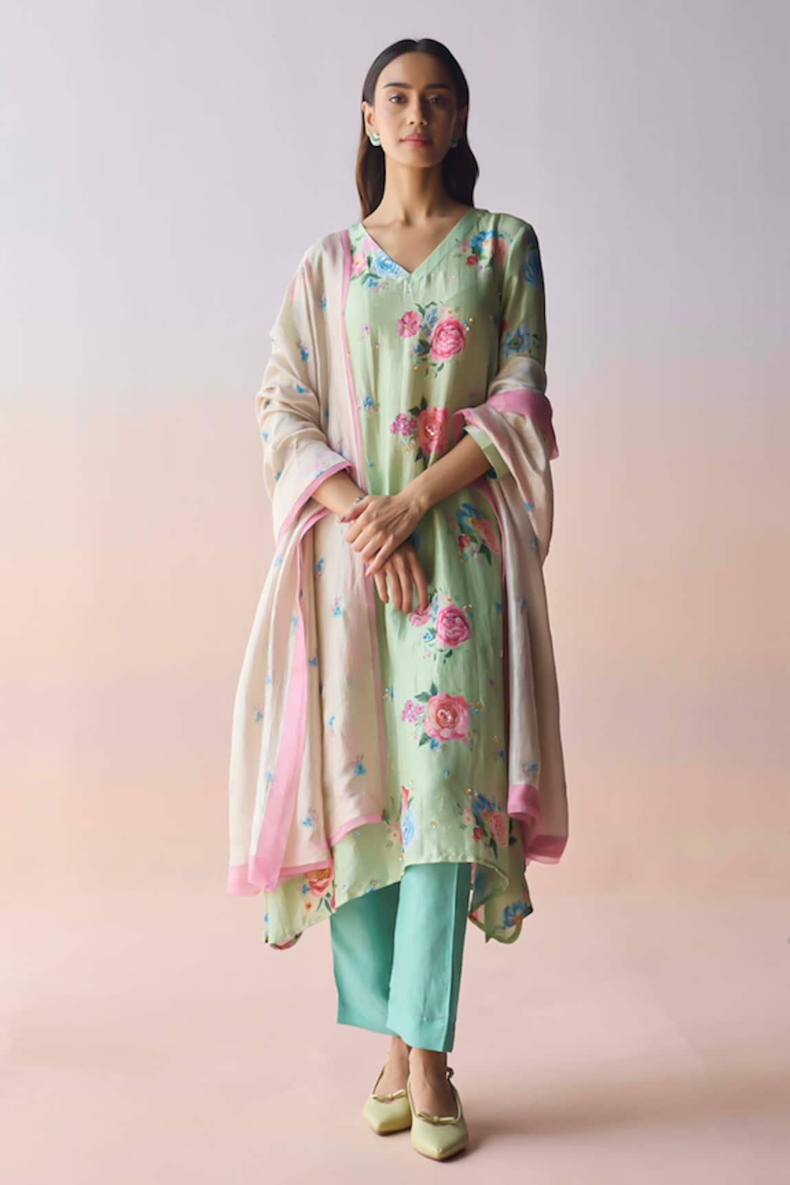 Surmaye Kindred Petals Green Kurta & Pant Set