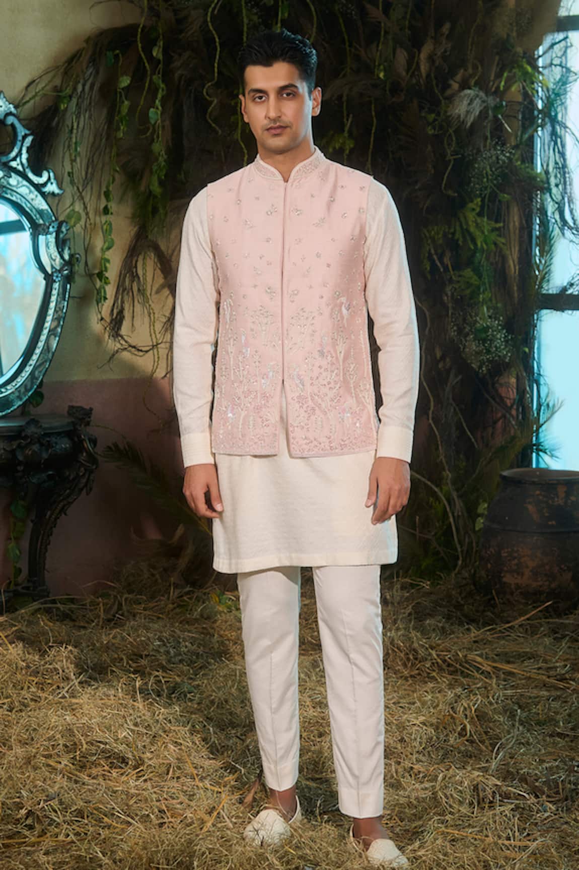 Shashank Arya Embroidered Nehru Jacket & Kurta Set 