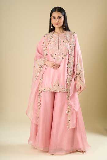 Prisho Embroidered Cape & Kurta Set 