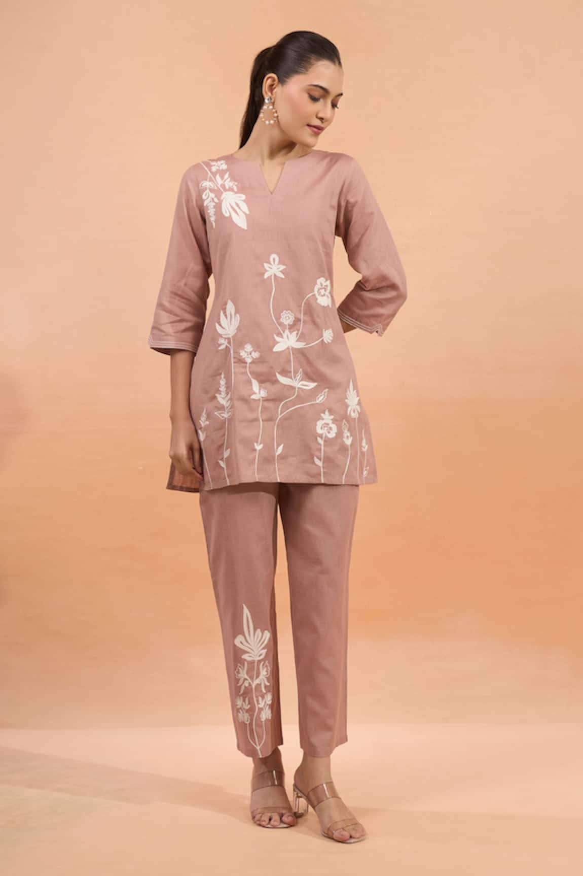 Naintara Bajaj Floral Embroidered Kurta & Pant Set