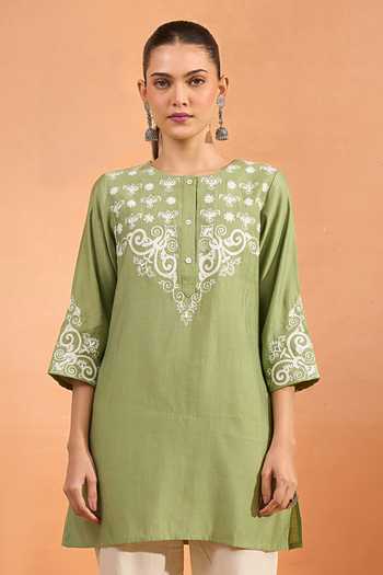 Khwaab By Sanjana Lakhani Embroidered Round Neck Kurta 