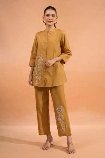 Khwaab By Sanjana Lakhani Embroidered Cotton Linen Kurta & Pant Set 