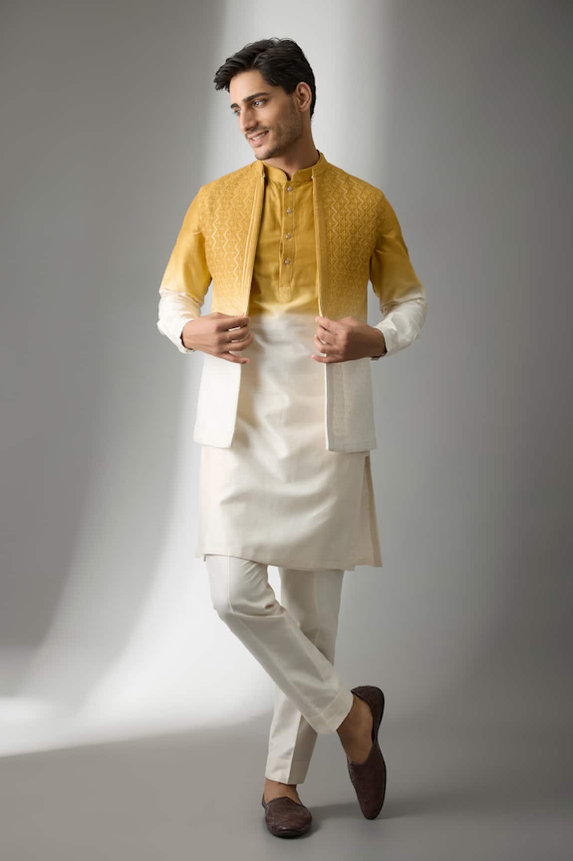 SALIL BHATIA Surat Mahal Ombre Embellished Bundi Kurta Set