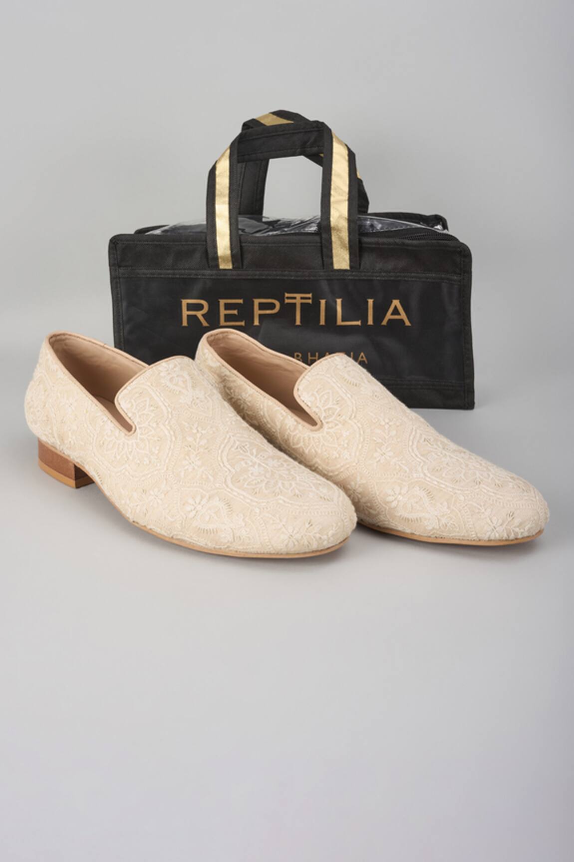 SALIL BHATIA Swaroop Mahal Silk Thread Embellished Loafers
