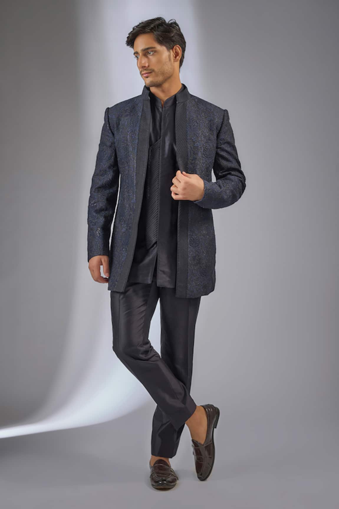 SALIL BHATIA Zaara Mahal Embellished Jacket Kurta Set