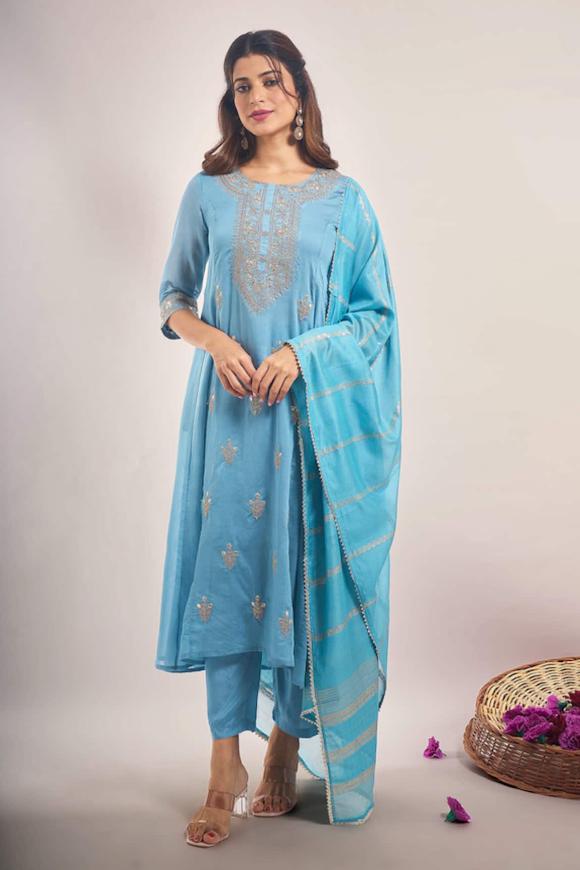 Samyukta Singhania Mul Chanderi Zari Dori Embroidered Kurta Set 